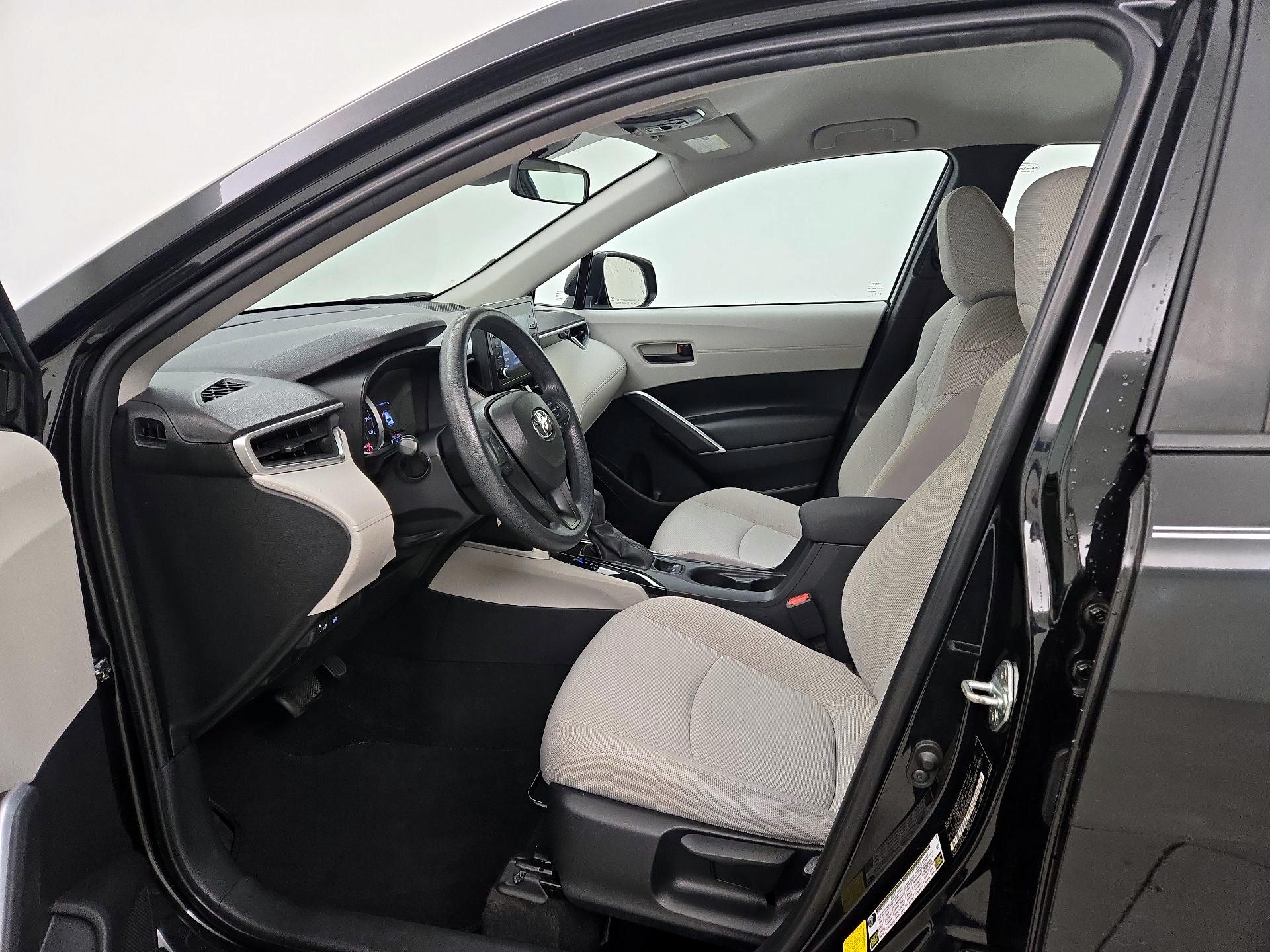 Thumbnail: 2022 Toyota Corolla Cross - 11