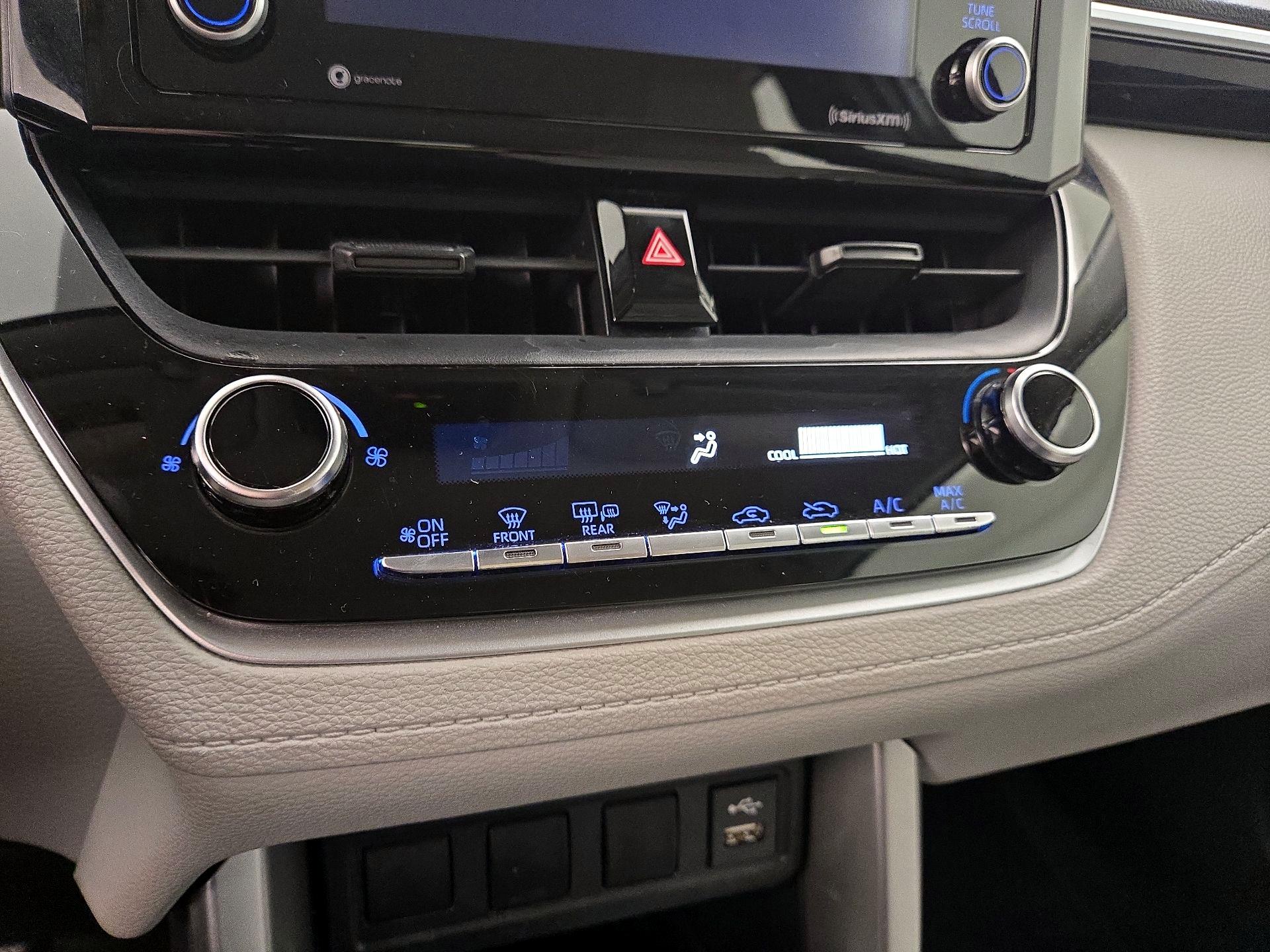 Thumbnail: 2022 Toyota Corolla Cross - 16