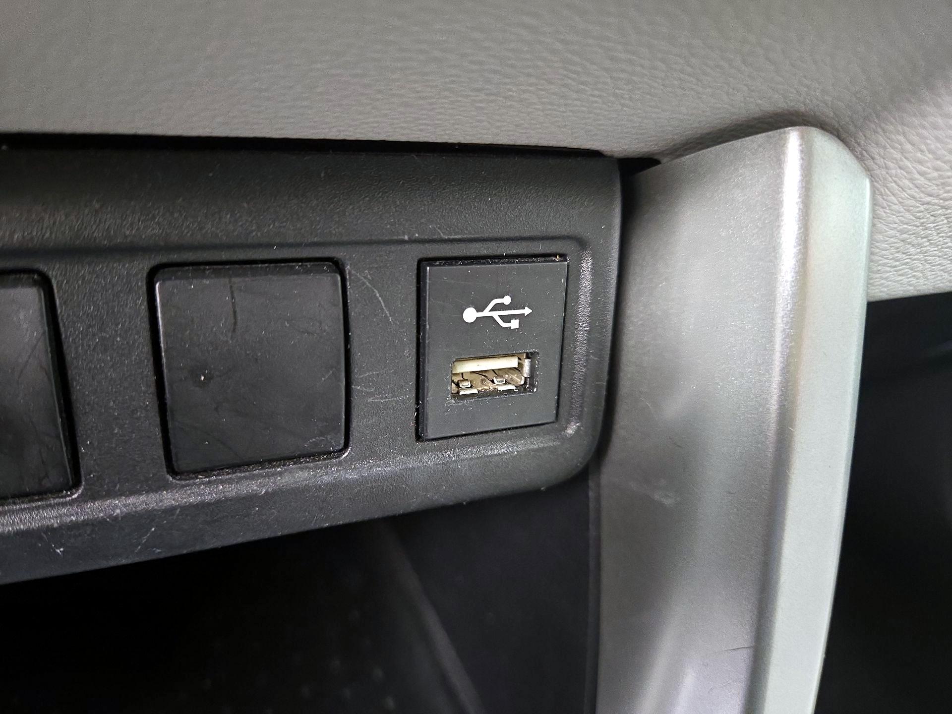 Thumbnail: 2022 Toyota Corolla Cross - 18