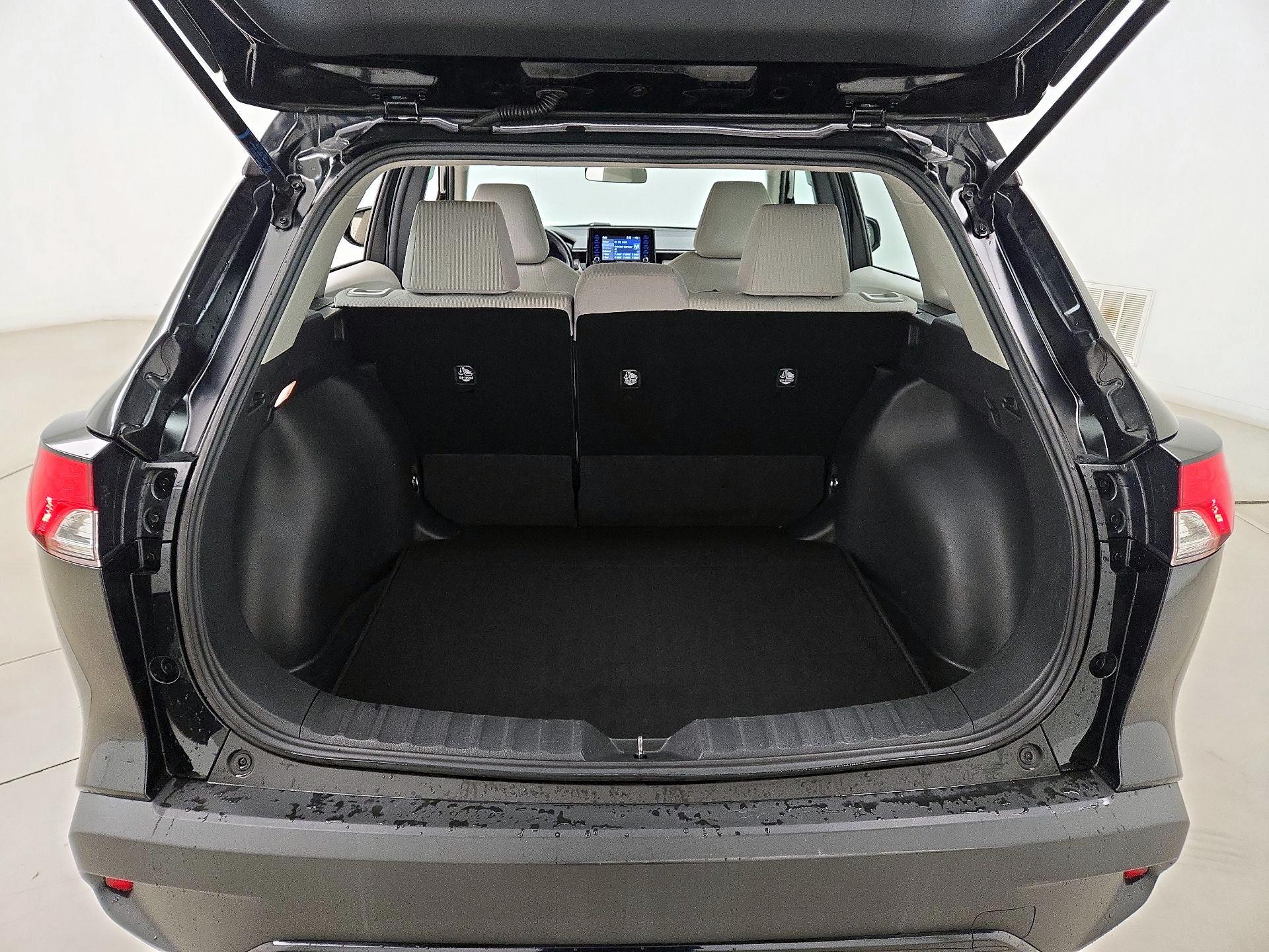 Thumbnail: 2022 Toyota Corolla Cross - 20