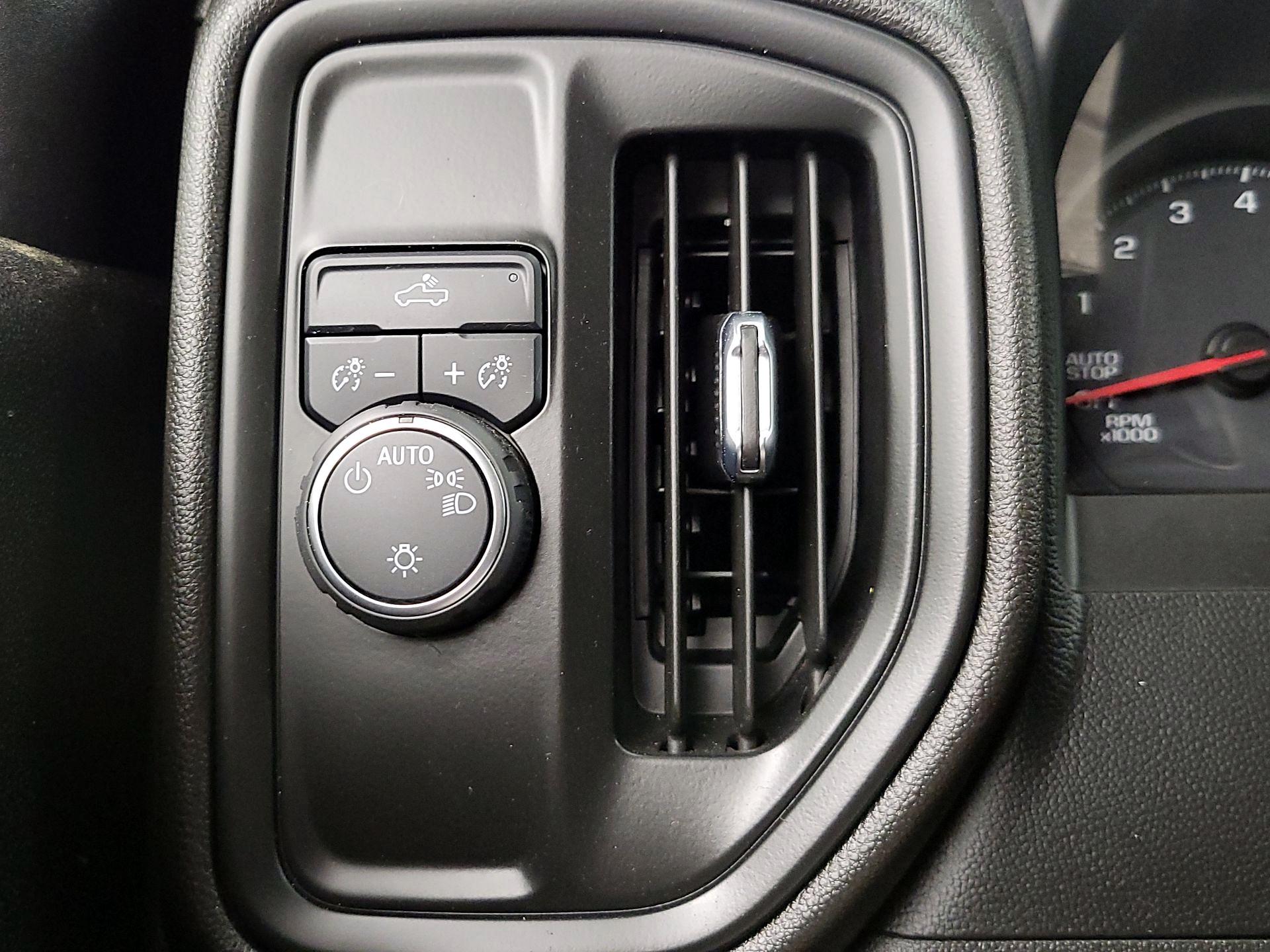 Thumbnail: 2022 Chevrolet Silverado 1500 - 13