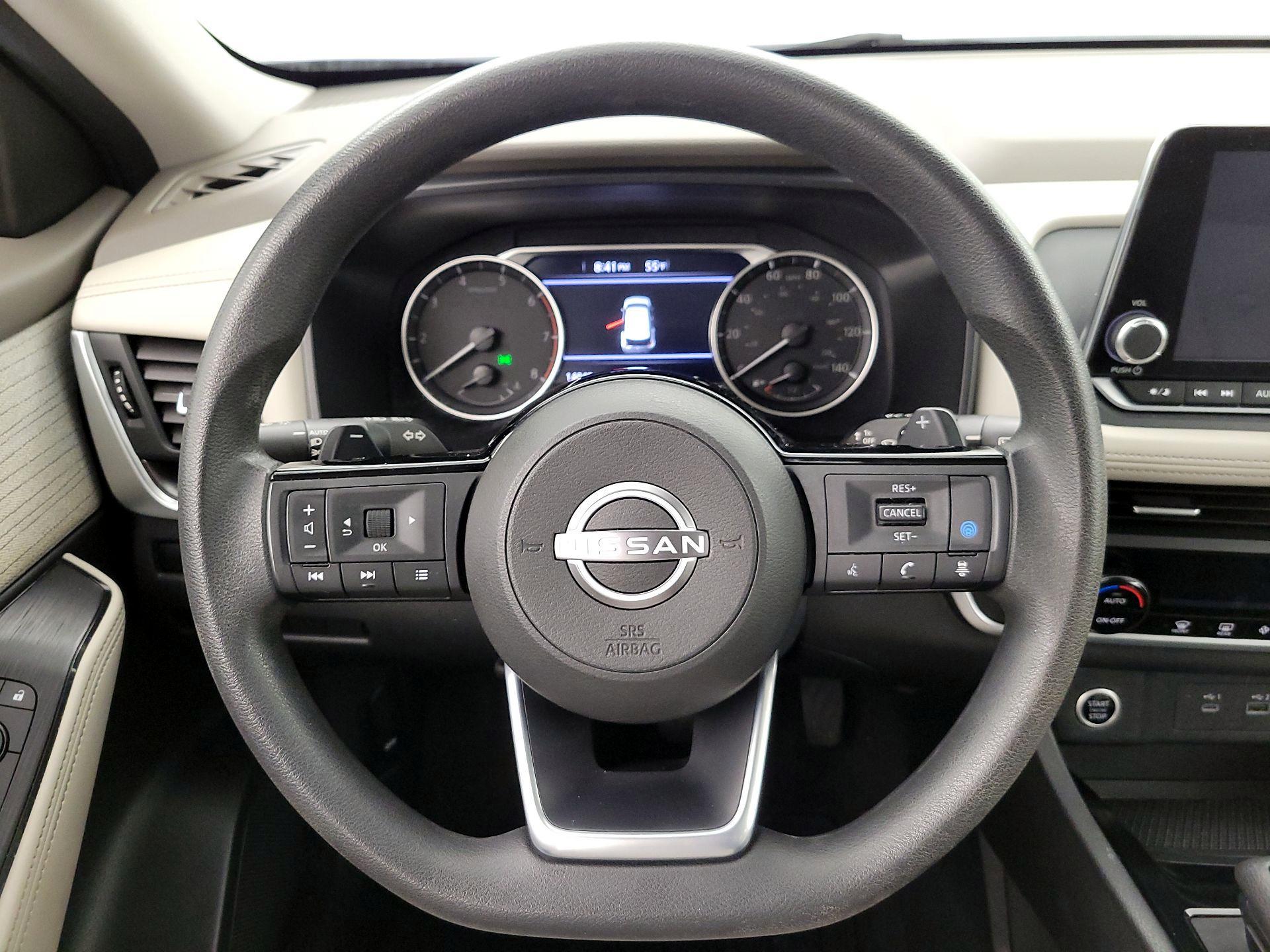 Thumbnail: 2023 Nissan Rogue - 10