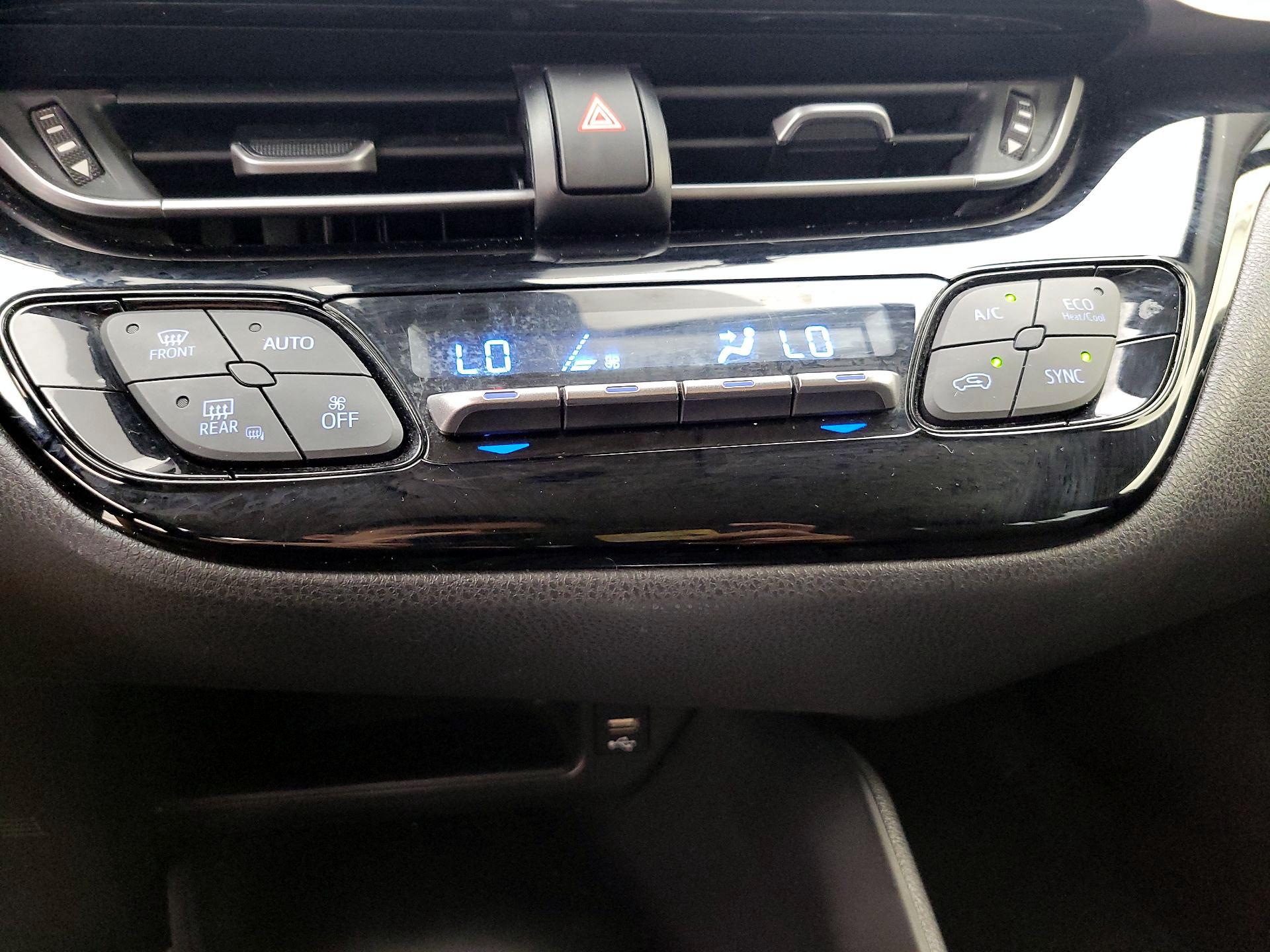 Thumbnail: 2020 Toyota C-HR - 16