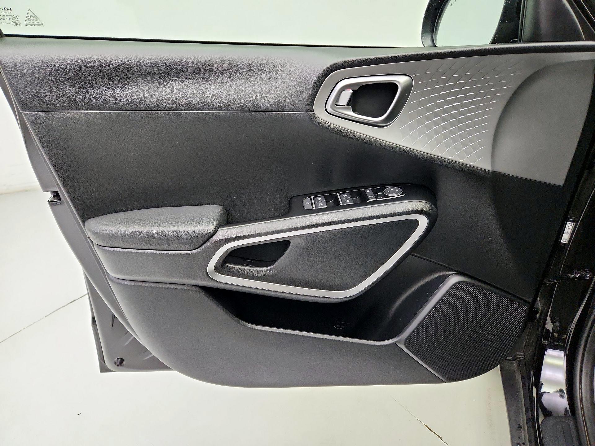 Thumbnail: 2025 Kia Soul - 12