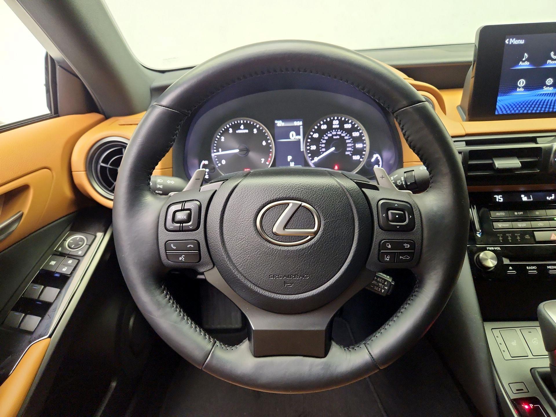 Thumbnail: 2025 Lexus IS - 10