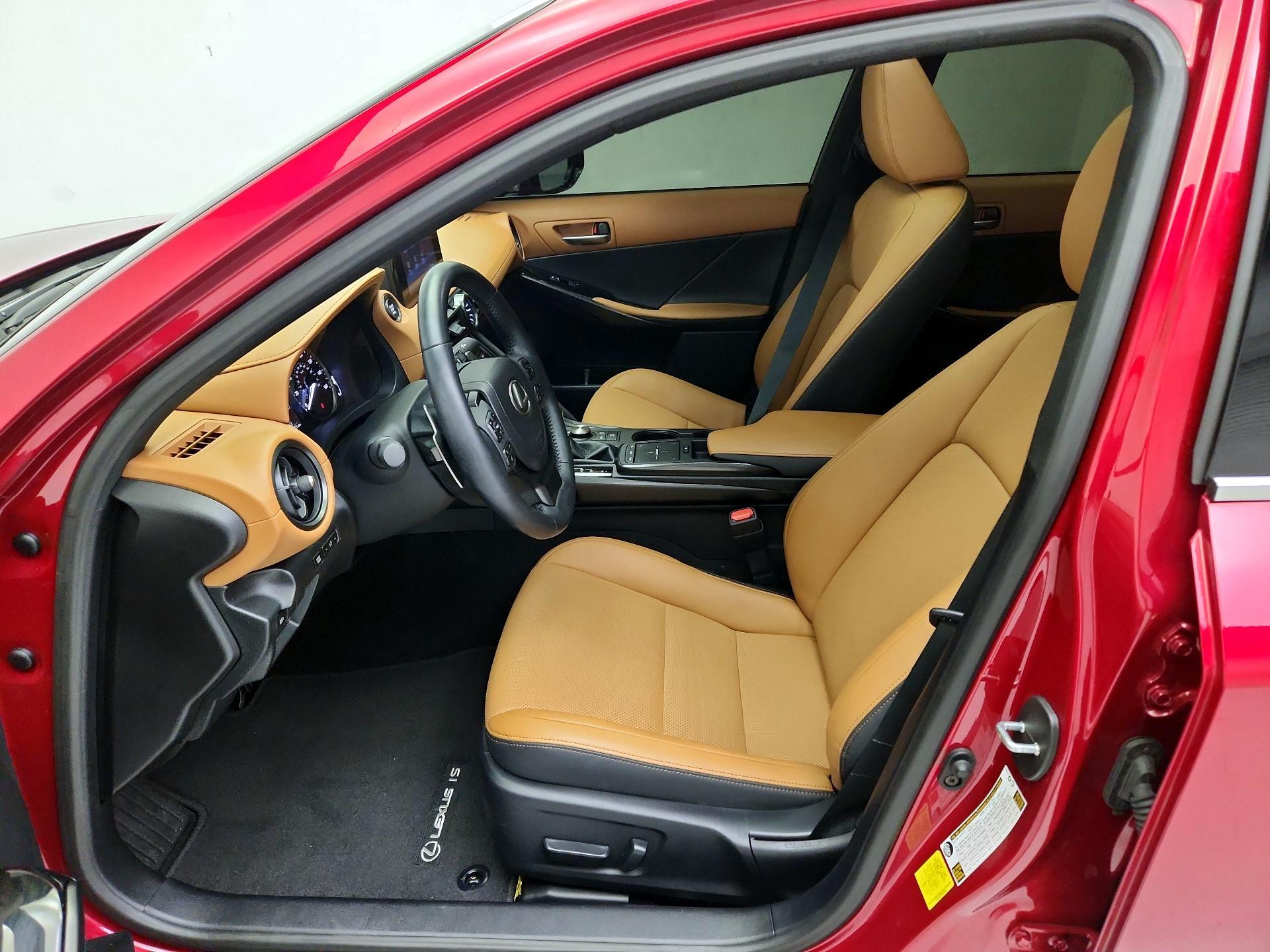 Thumbnail: 2025 Lexus IS - 11