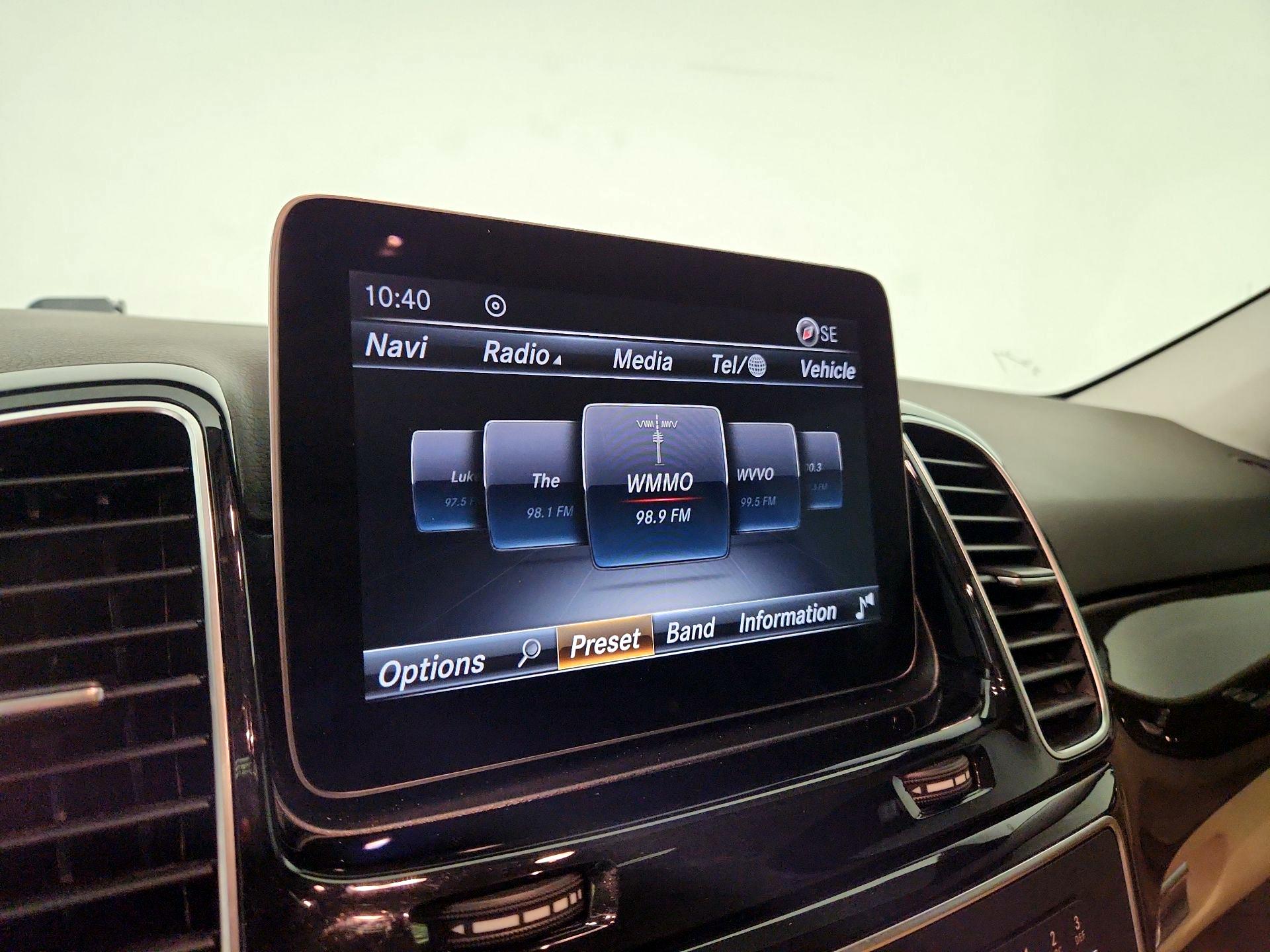 Thumbnail: 2017 Mercedes-Benz GLE - 16