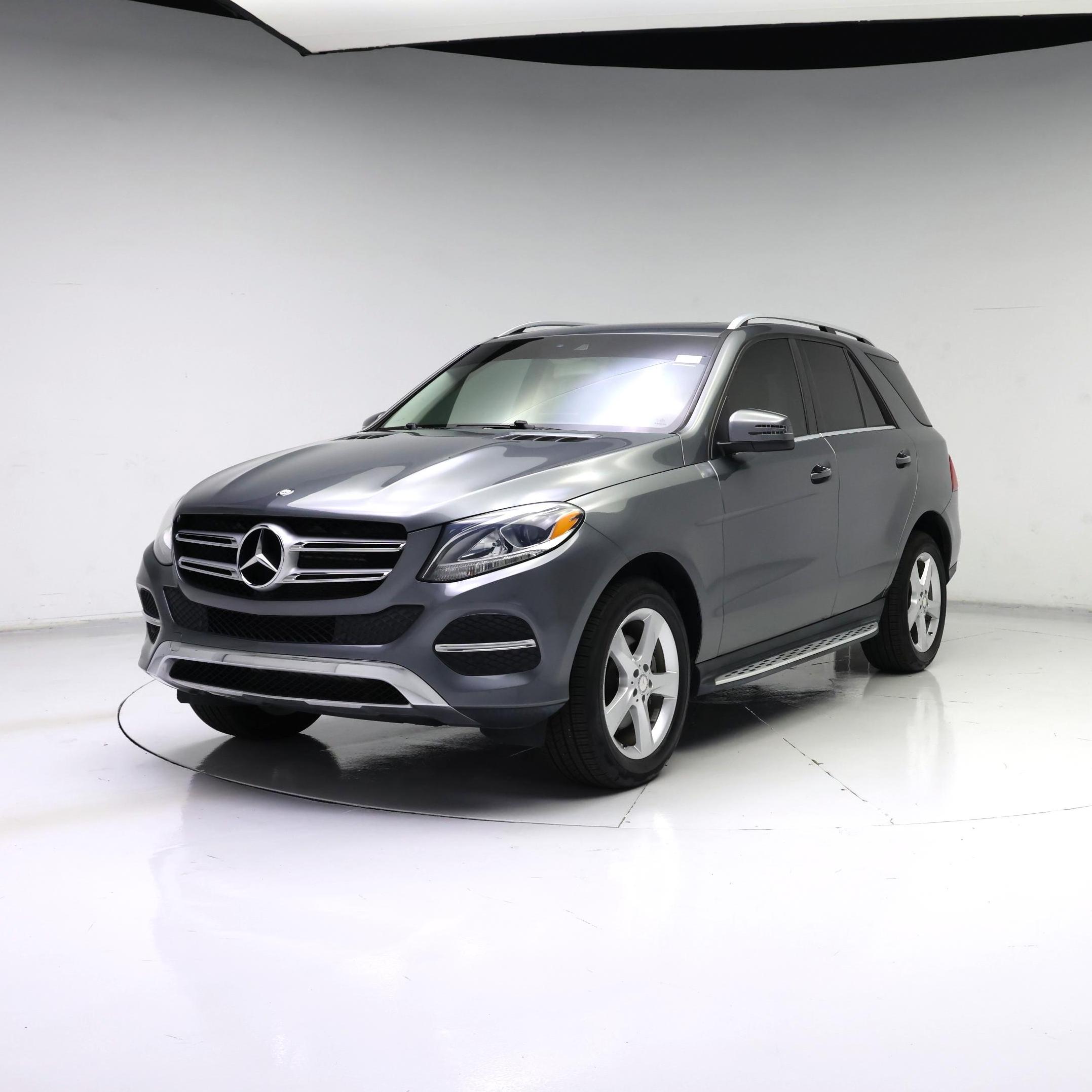 Thumbnail: 2017 Mercedes-Benz GLE - 4