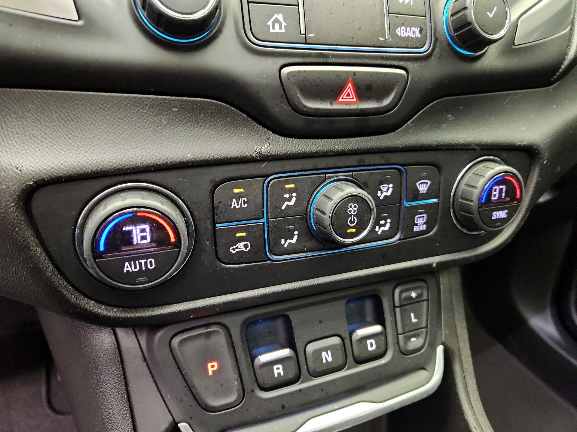 Thumbnail: 2019 GMC Terrain - 16