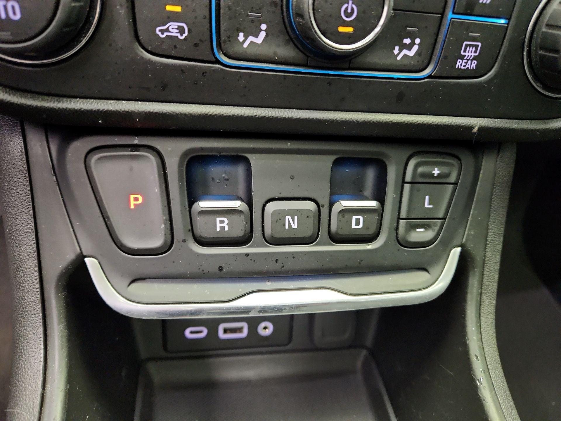 Thumbnail: 2019 GMC Terrain - 17