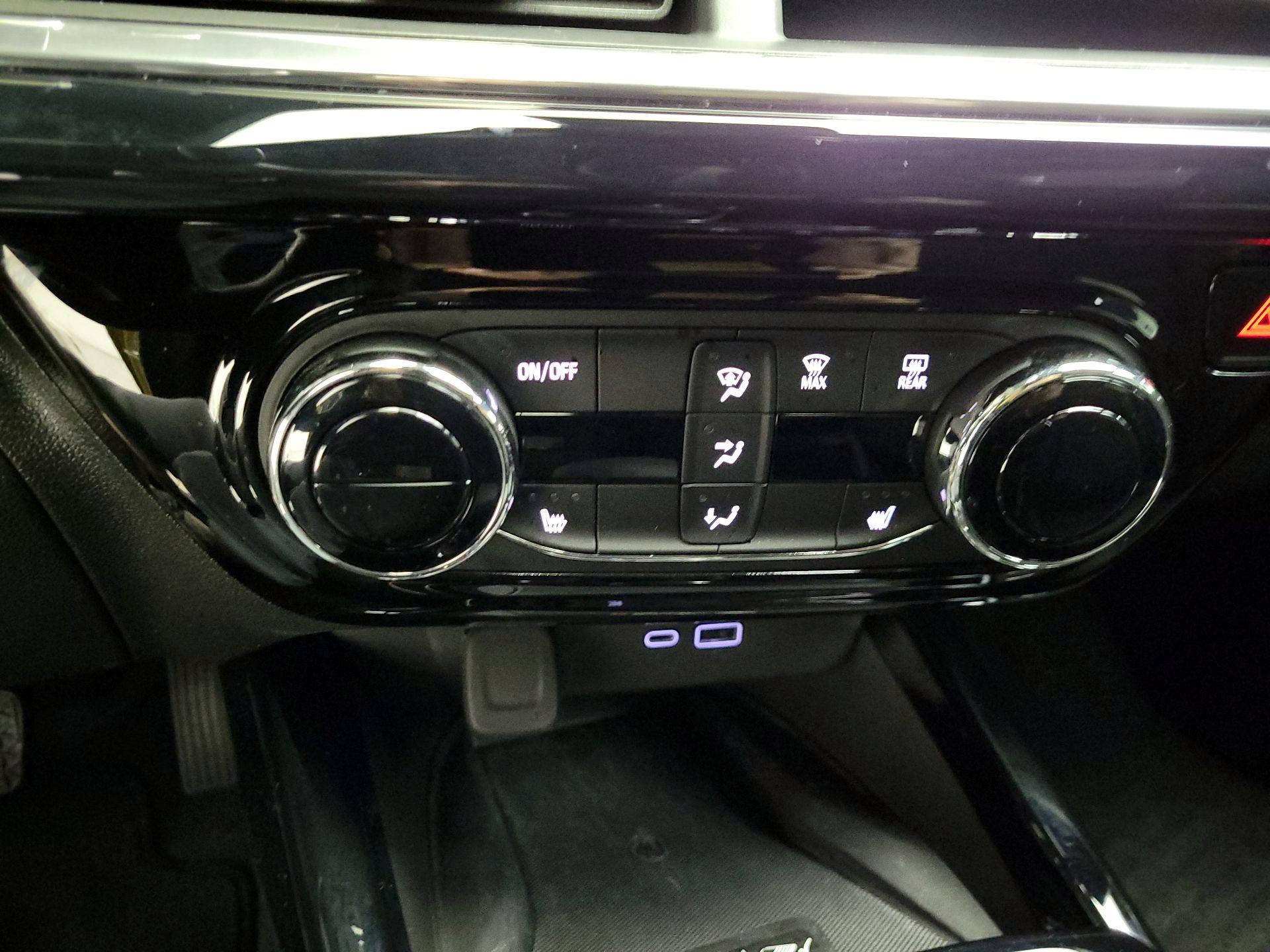 Thumbnail: 2025 Chevrolet Trax - 17