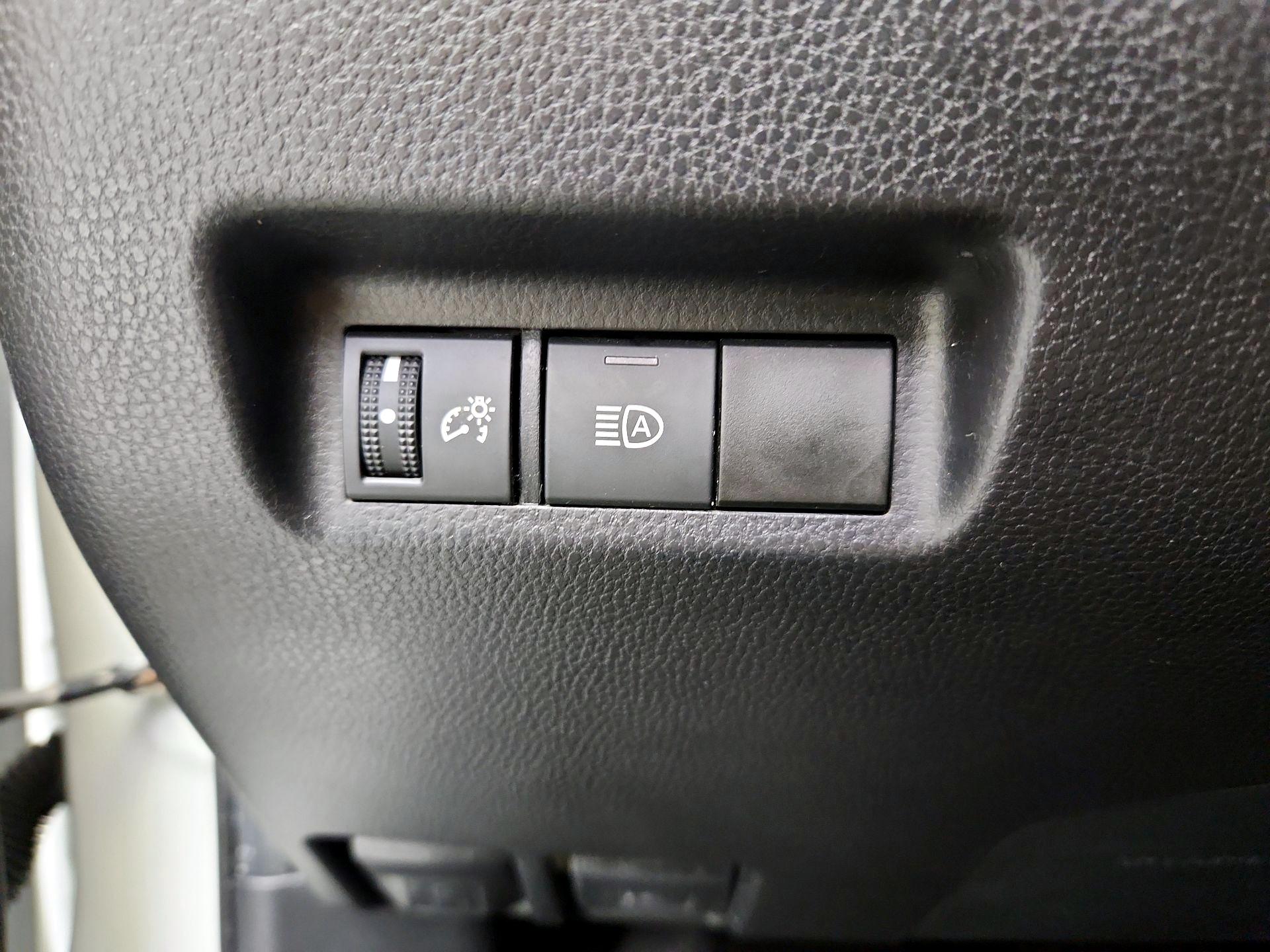 Thumbnail: 2021 Toyota RAV4 - 13