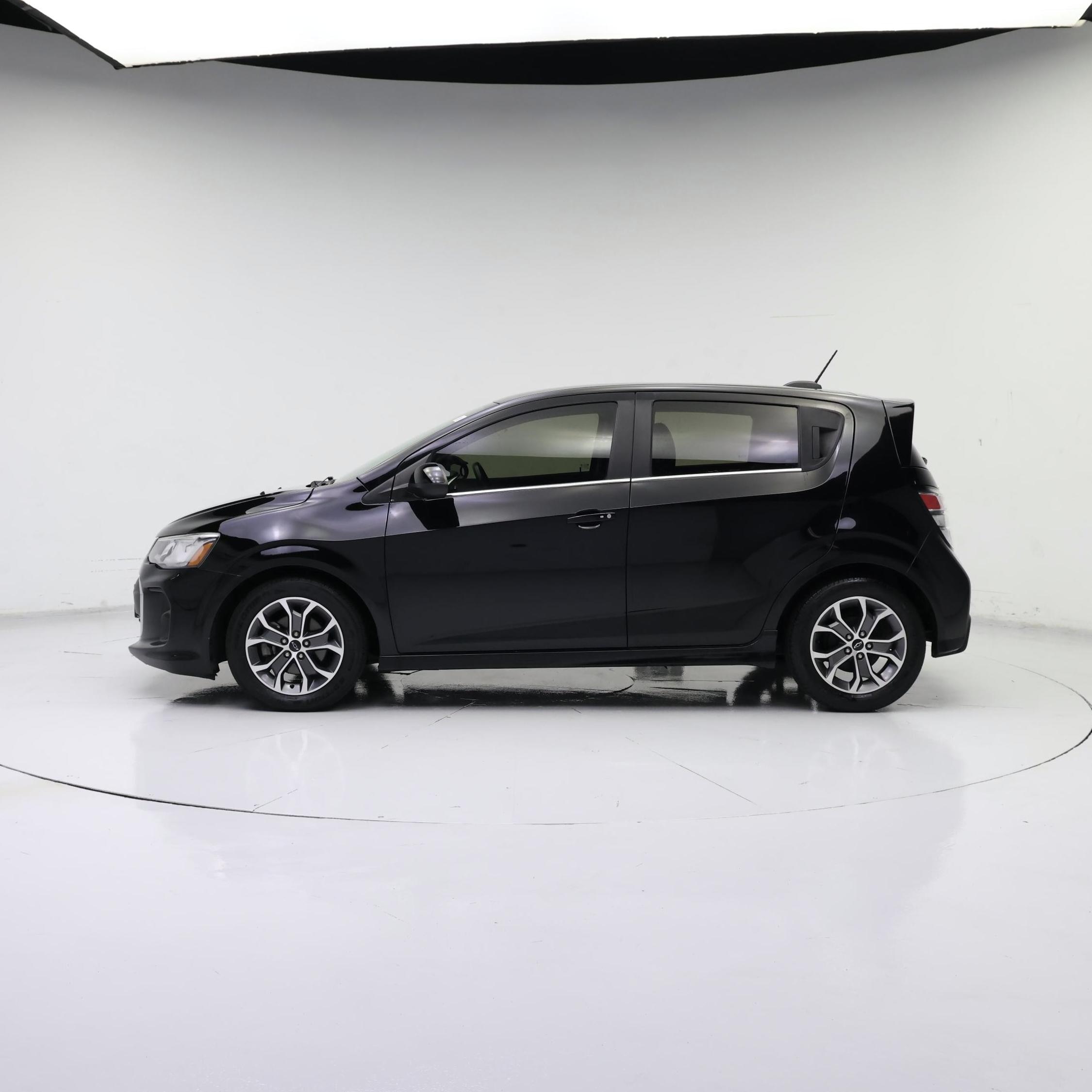 Thumbnail: 2019 Chevrolet Sonic - 3