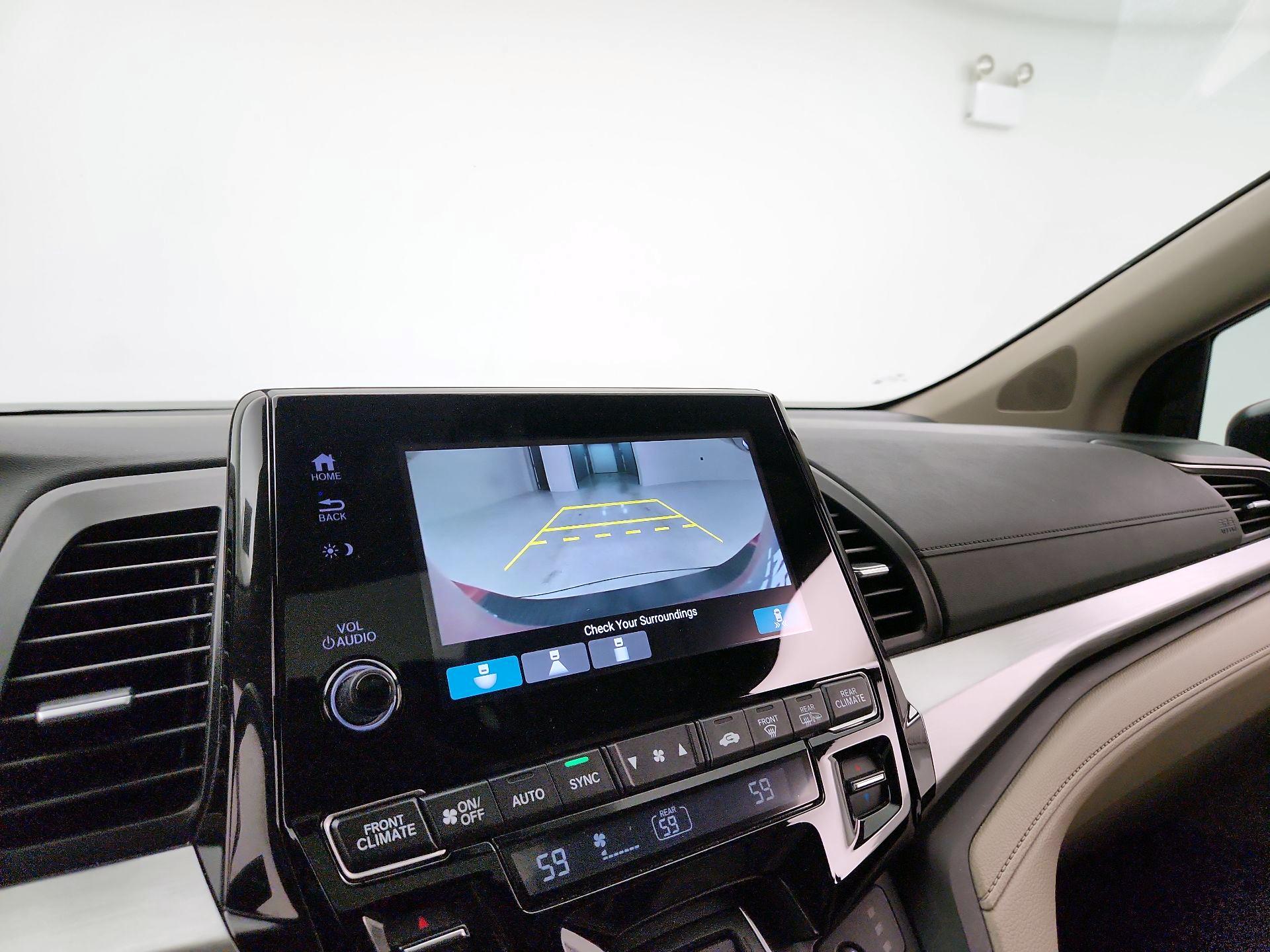 Thumbnail: 2021 Honda Odyssey - 14