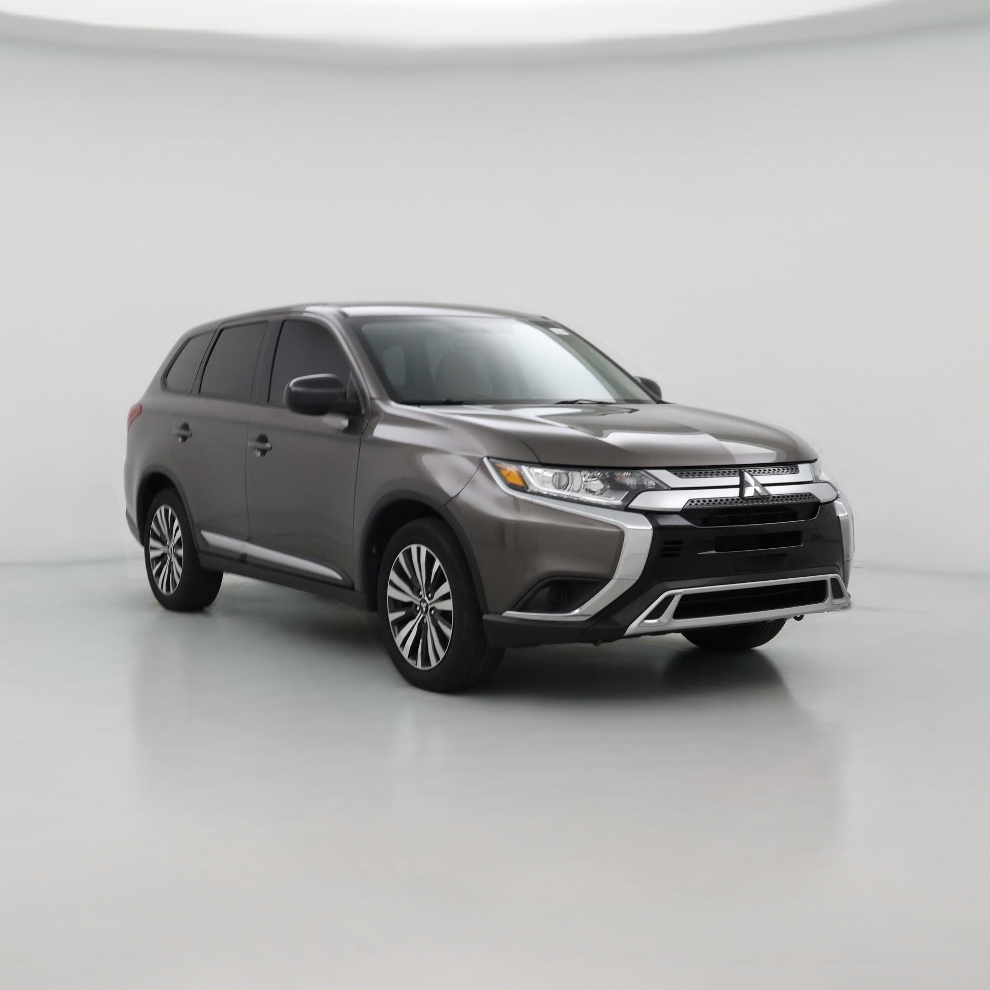 Thumbnail: 2020 Mitsubishi Outlander - 1