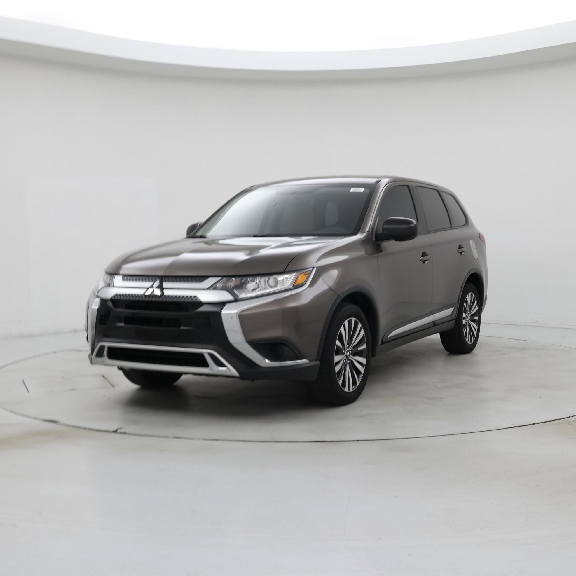 Thumbnail: 2020 Mitsubishi Outlander - 4