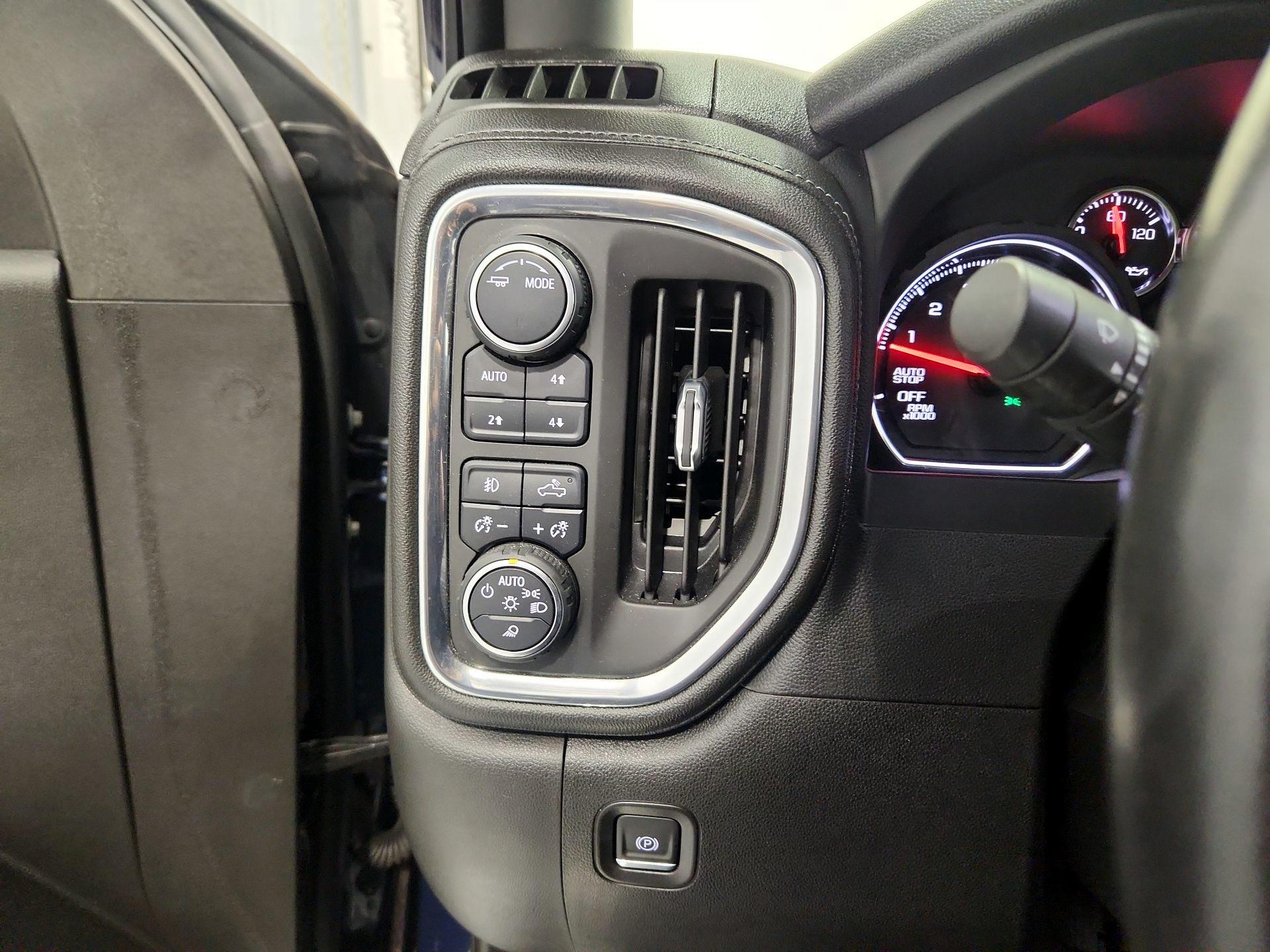 Thumbnail: 2021 Chevrolet Silverado 1500 - 13