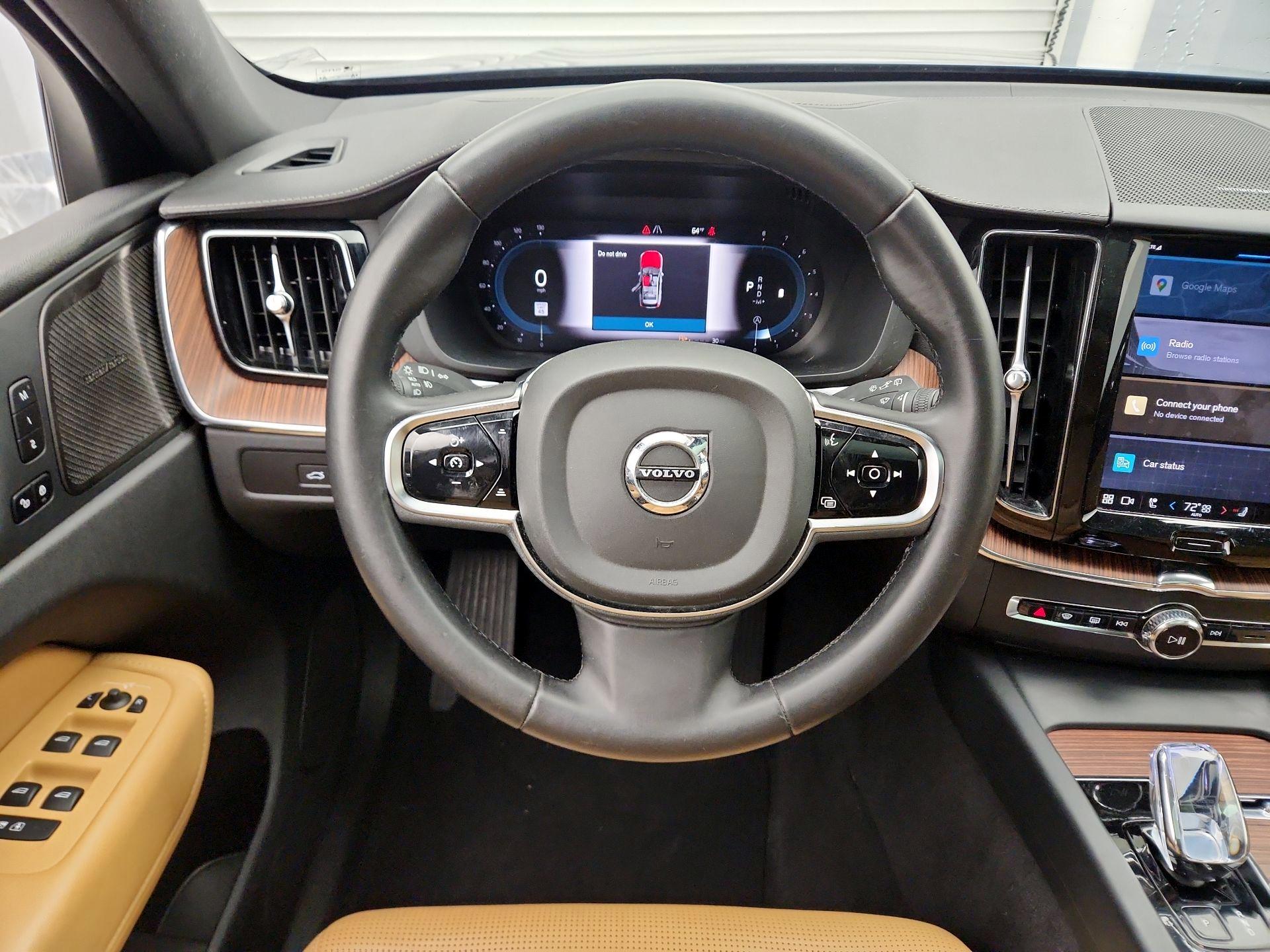Thumbnail: 2024 Volvo XC60 - 10