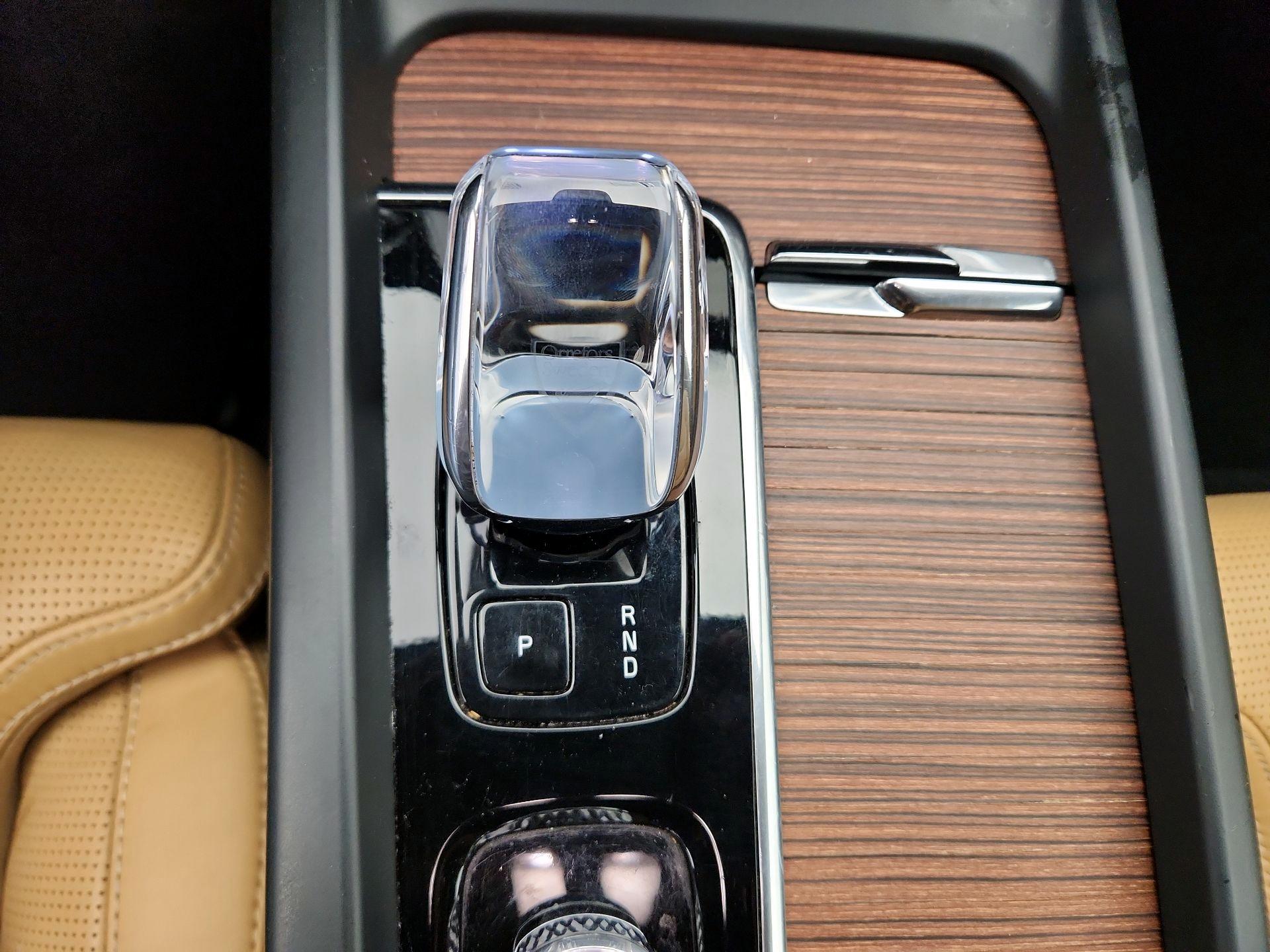Thumbnail: 2024 Volvo XC60 - 17