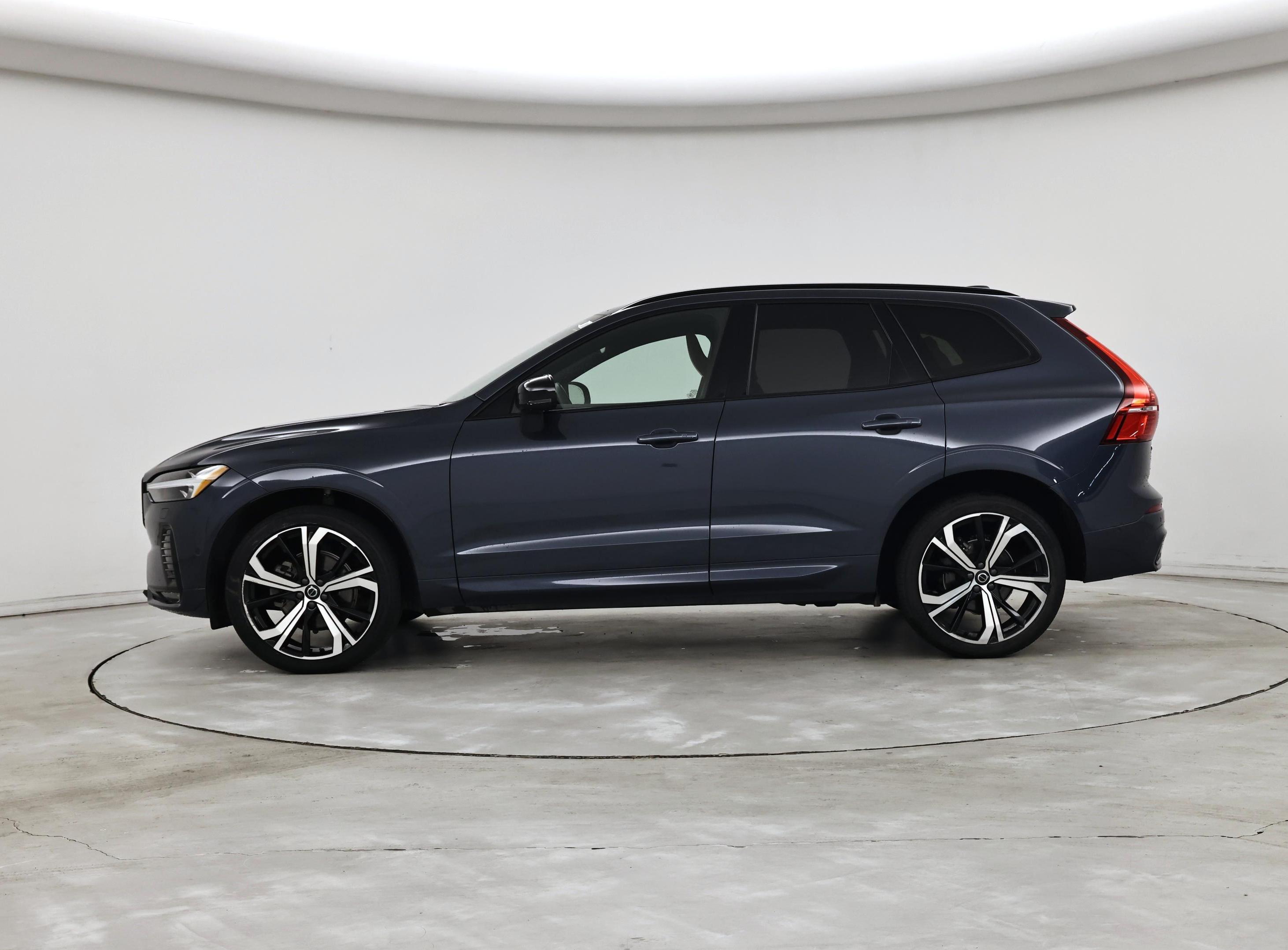Thumbnail: 2024 Volvo XC60 - 3