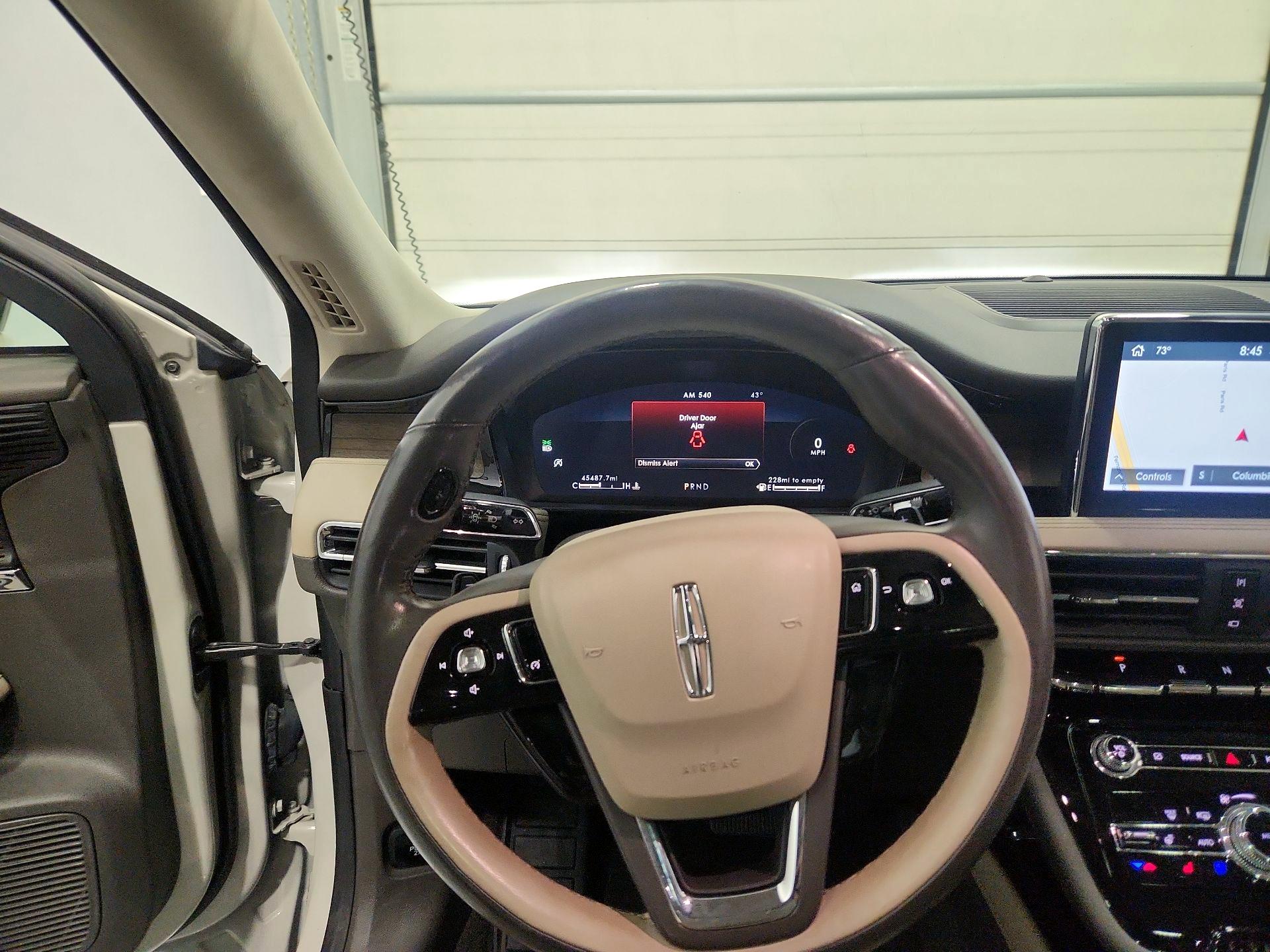 Thumbnail: 2022 Lincoln Corsair - 10