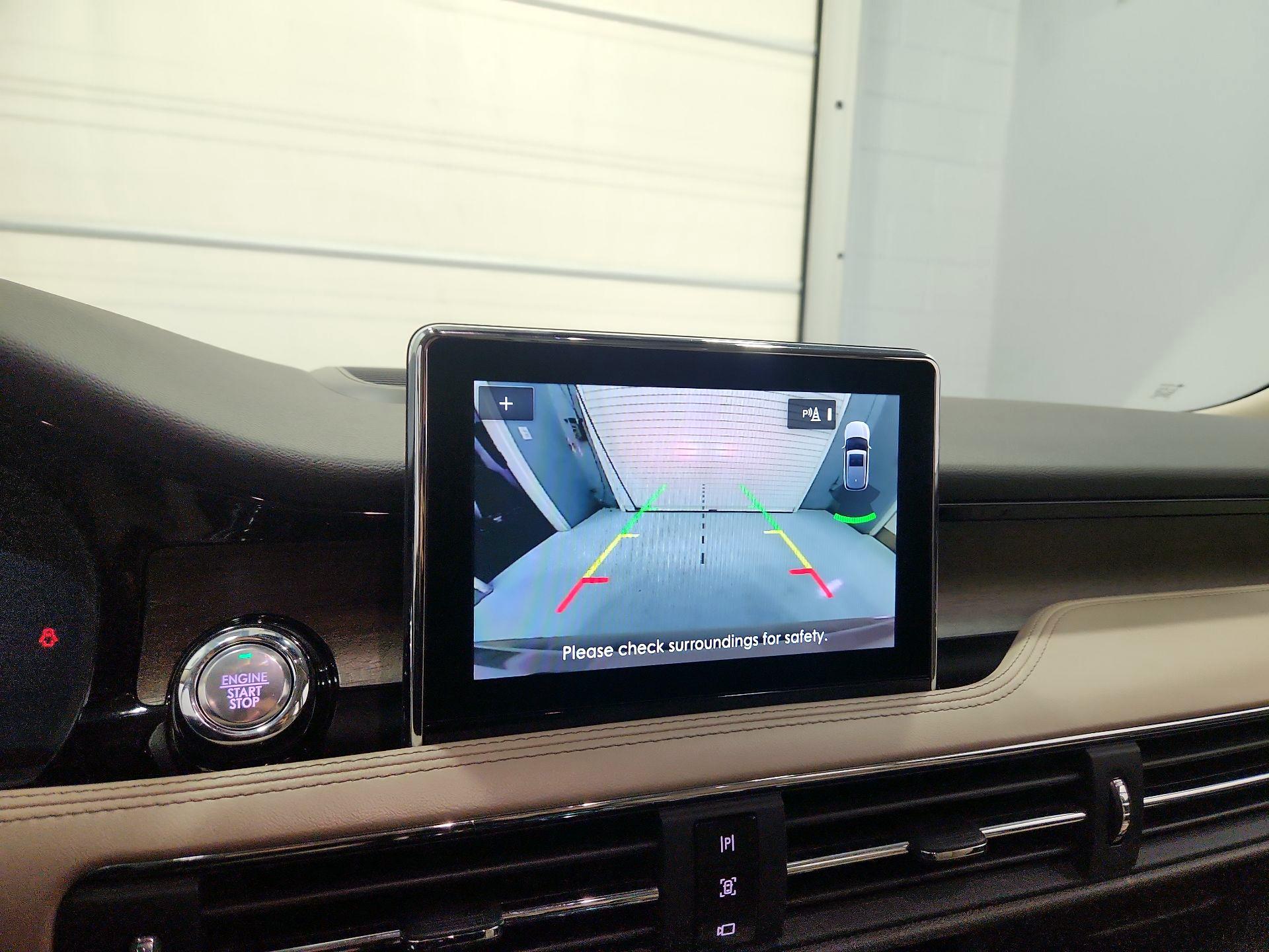 Thumbnail: 2022 Lincoln Corsair - 15