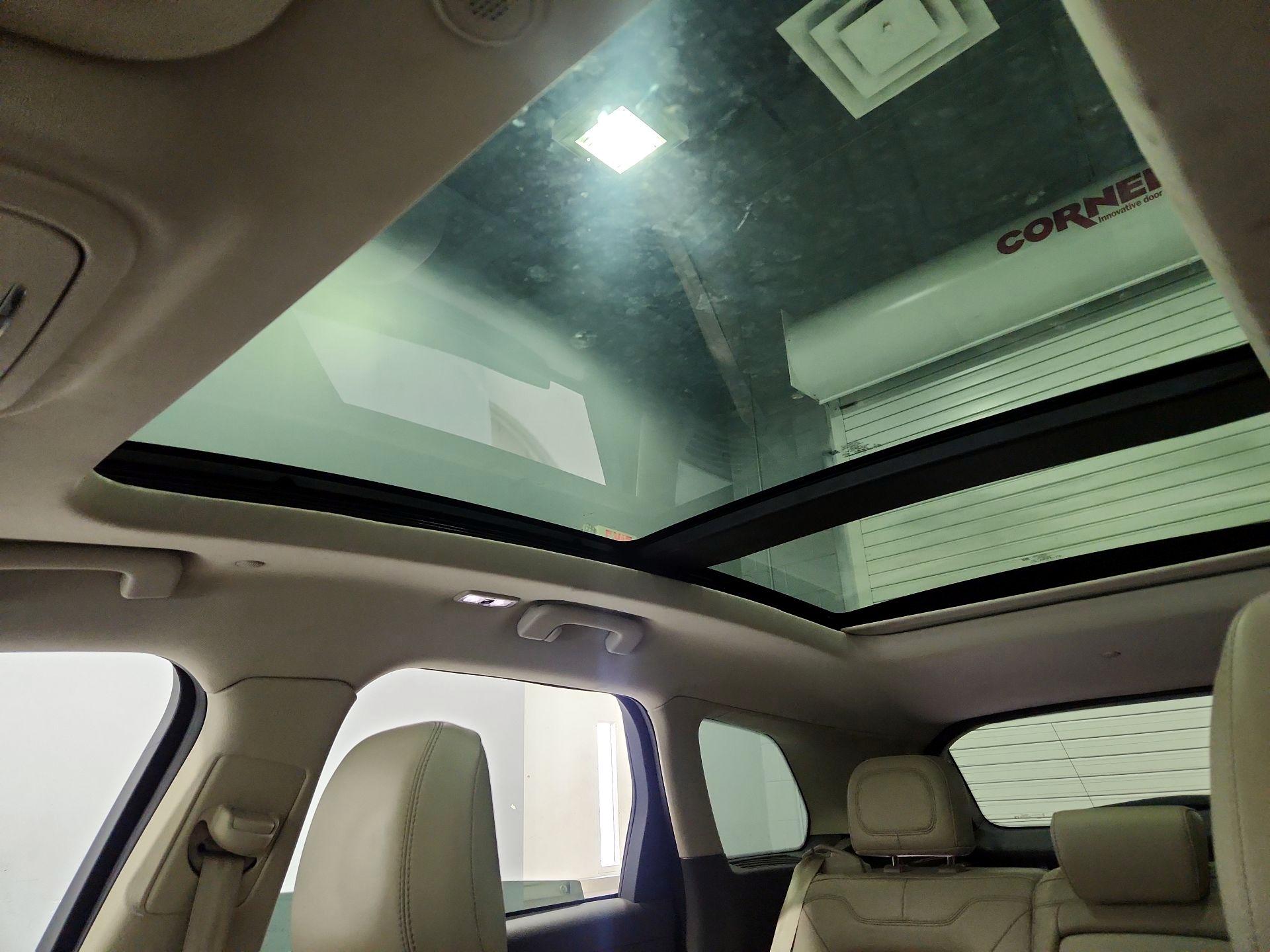 Thumbnail: 2022 Lincoln Corsair - 20