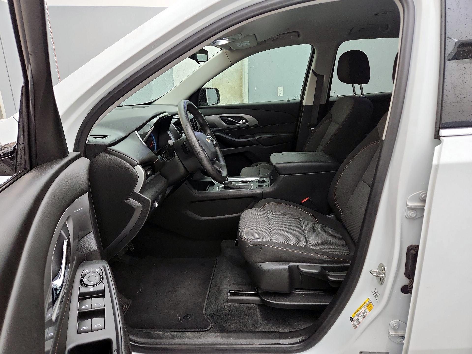 Thumbnail: 2020 Chevrolet Traverse - 11