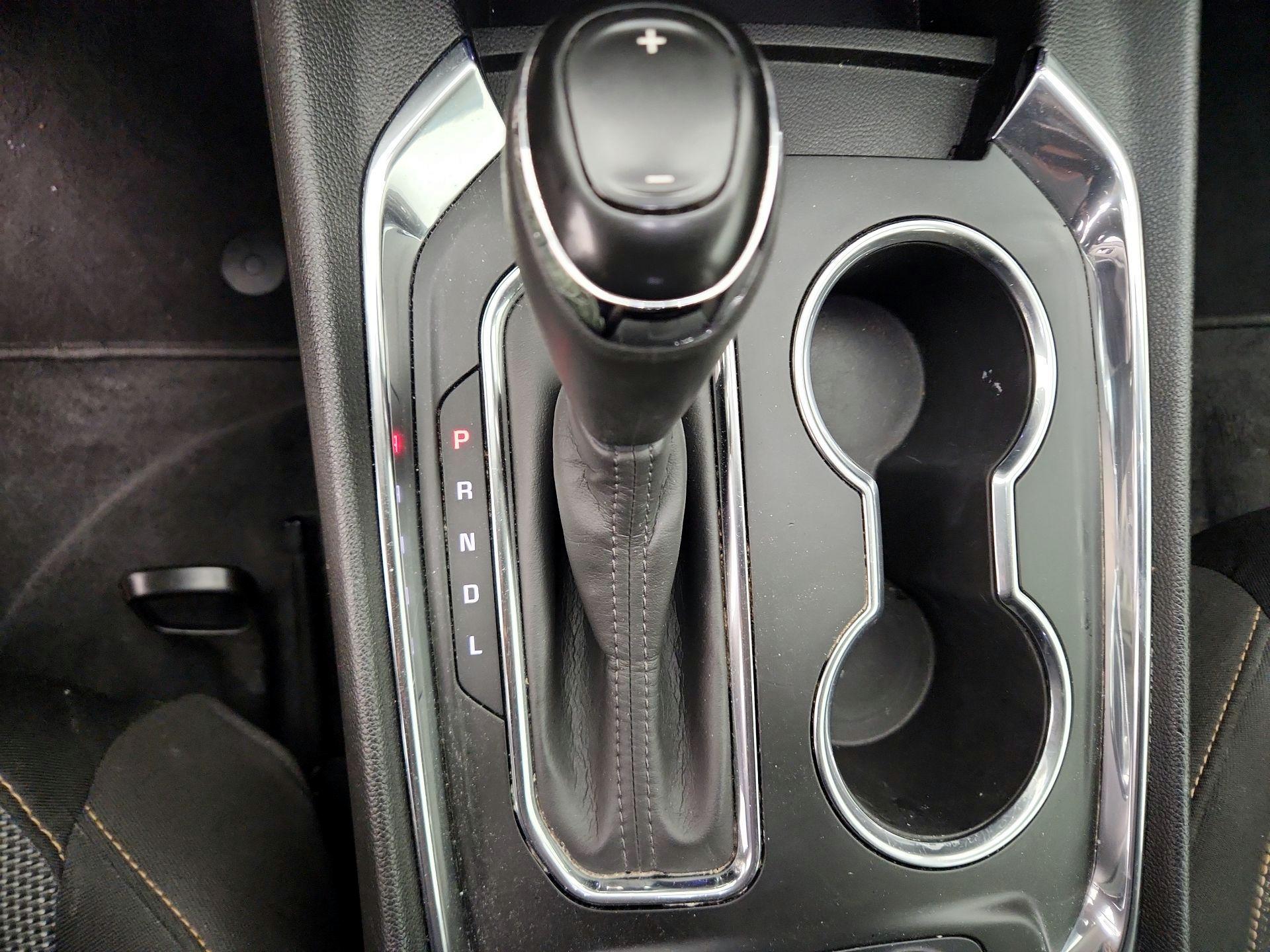 Thumbnail: 2020 Chevrolet Traverse - 17