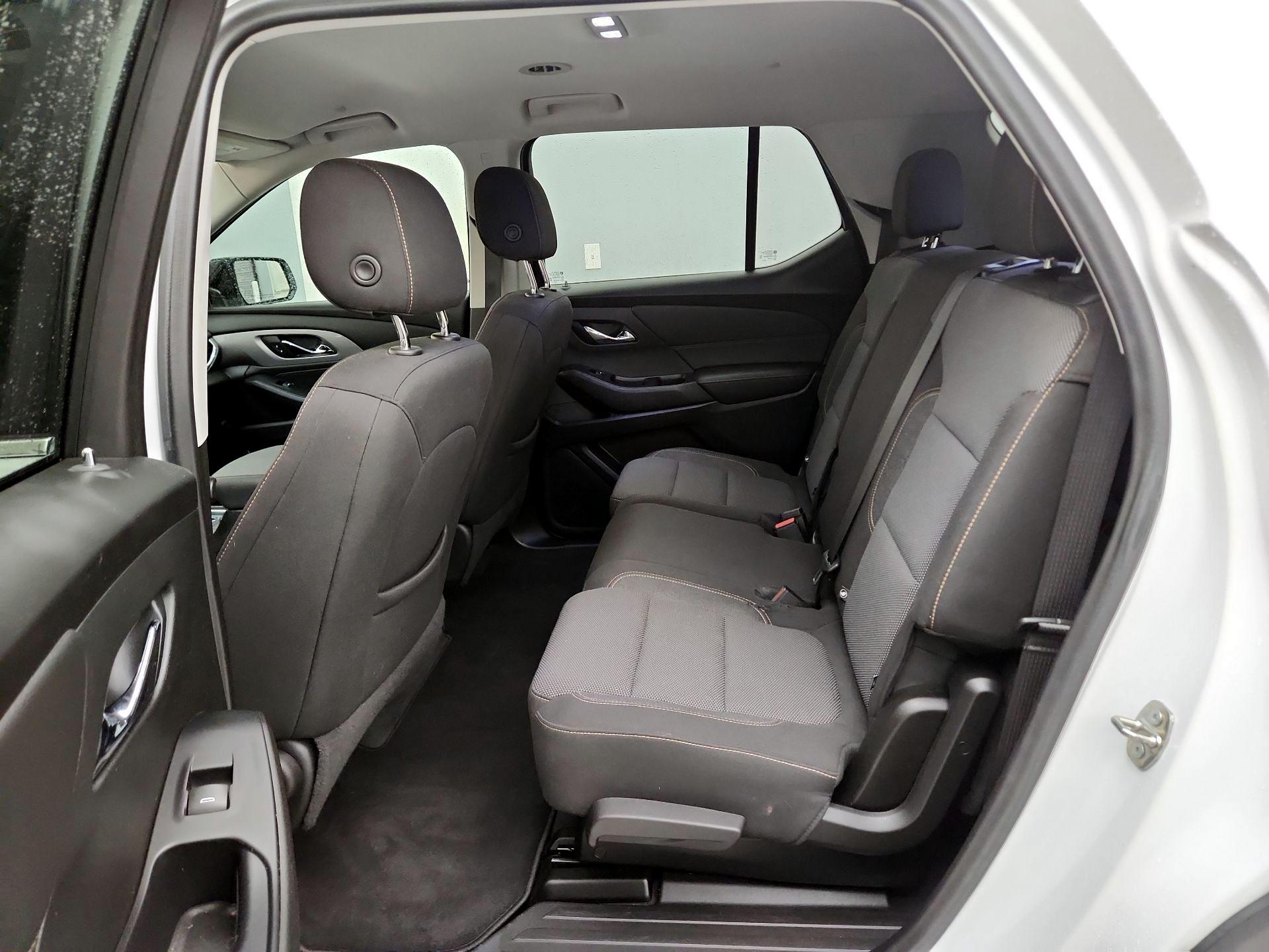 Thumbnail: 2020 Chevrolet Traverse - 19