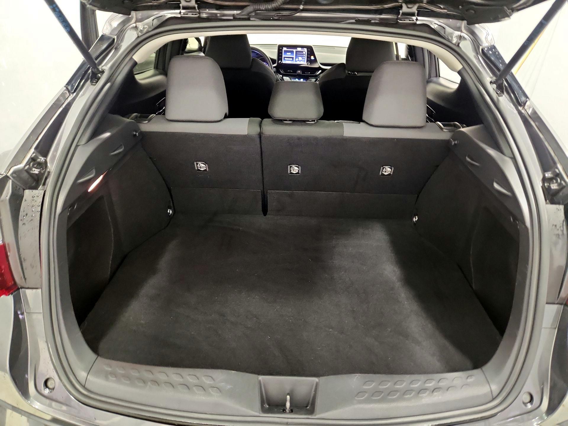 Thumbnail: 2021 Toyota C-HR - 20