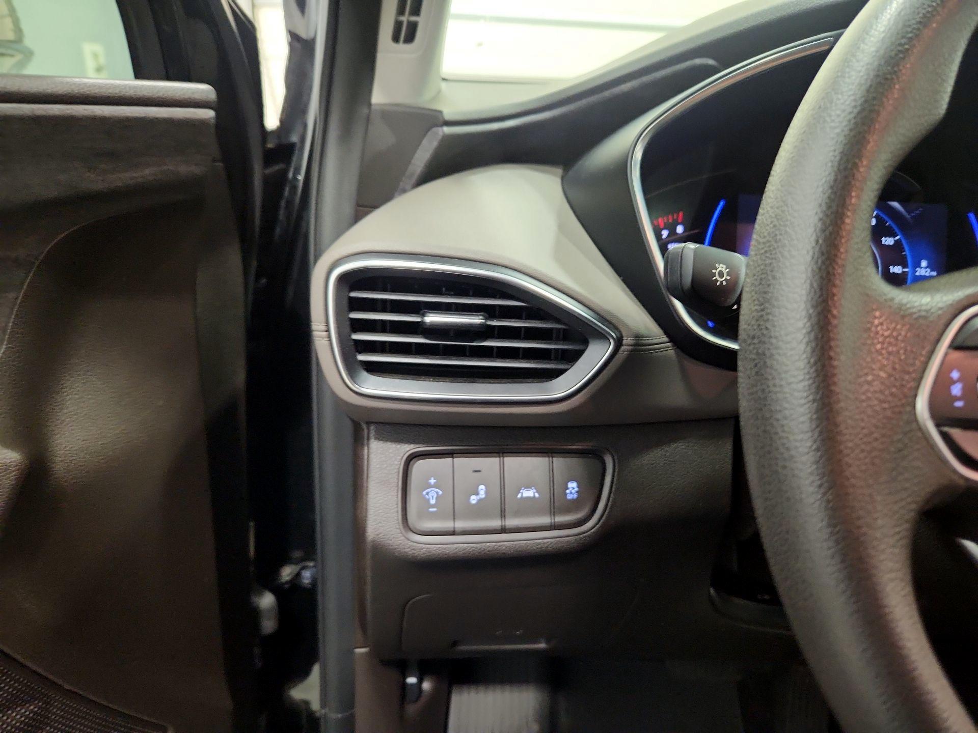 Thumbnail: 2020 Hyundai Santa Fe - 13