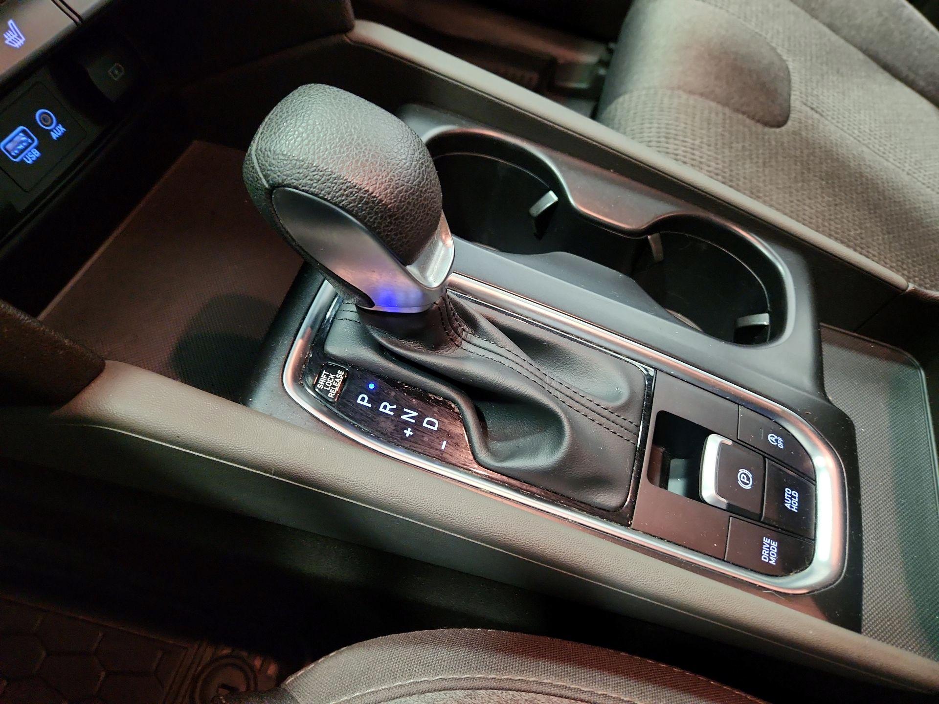 Thumbnail: 2020 Hyundai Santa Fe - 17