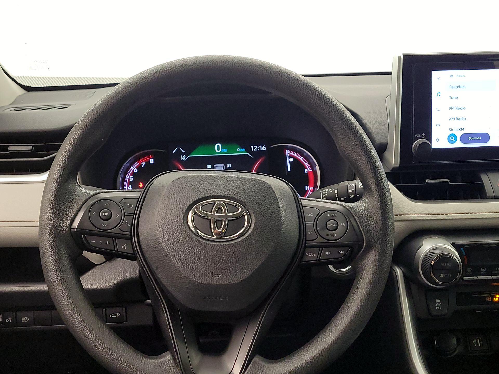 Thumbnail: 2024 Toyota RAV4 - 10