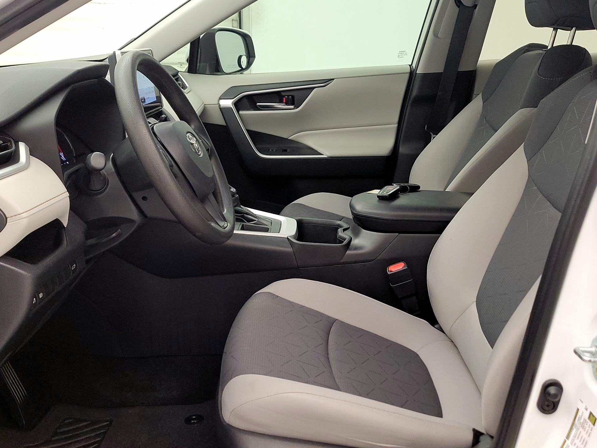 Thumbnail: 2024 Toyota RAV4 - 11