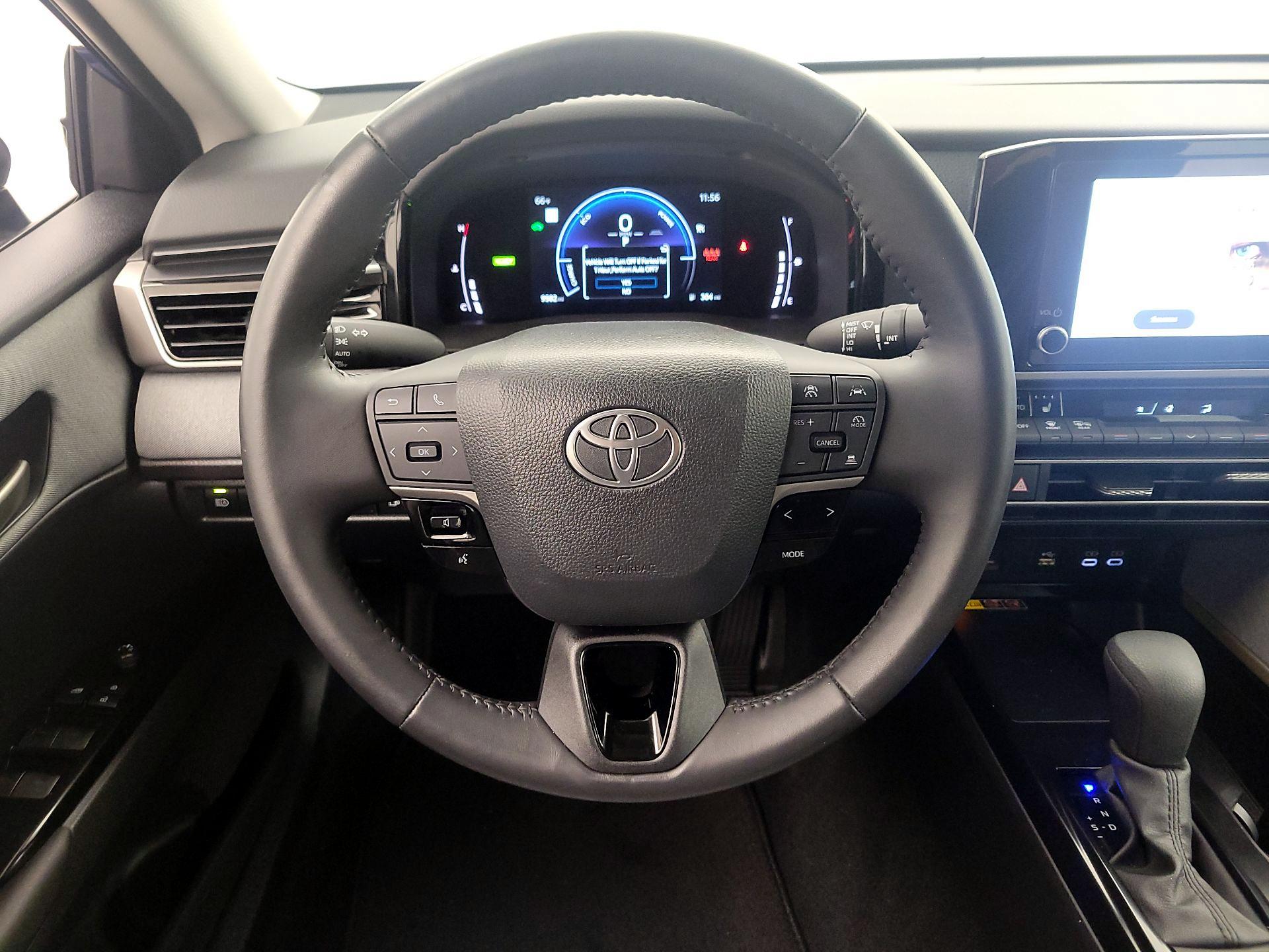 Thumbnail: 2025 Toyota Camry - 10