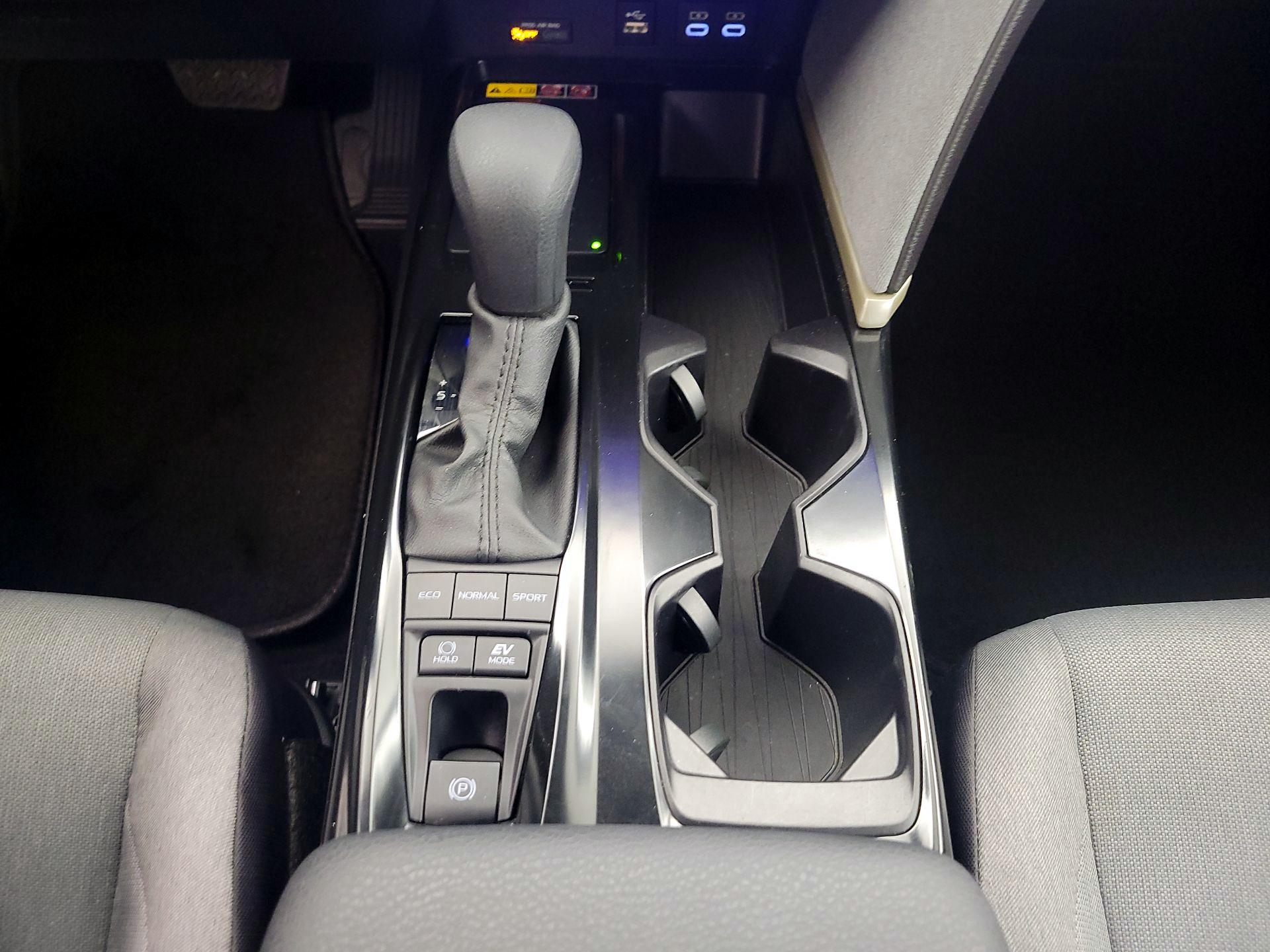 Thumbnail: 2025 Toyota Camry - 17