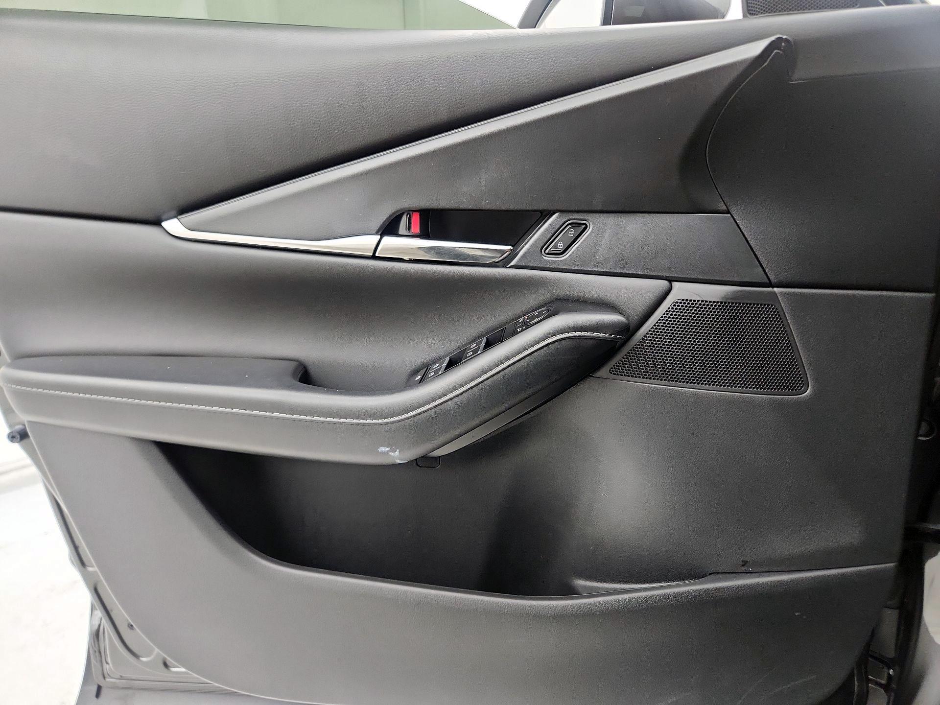 Thumbnail: 2025 Mazda CX-30 - 12