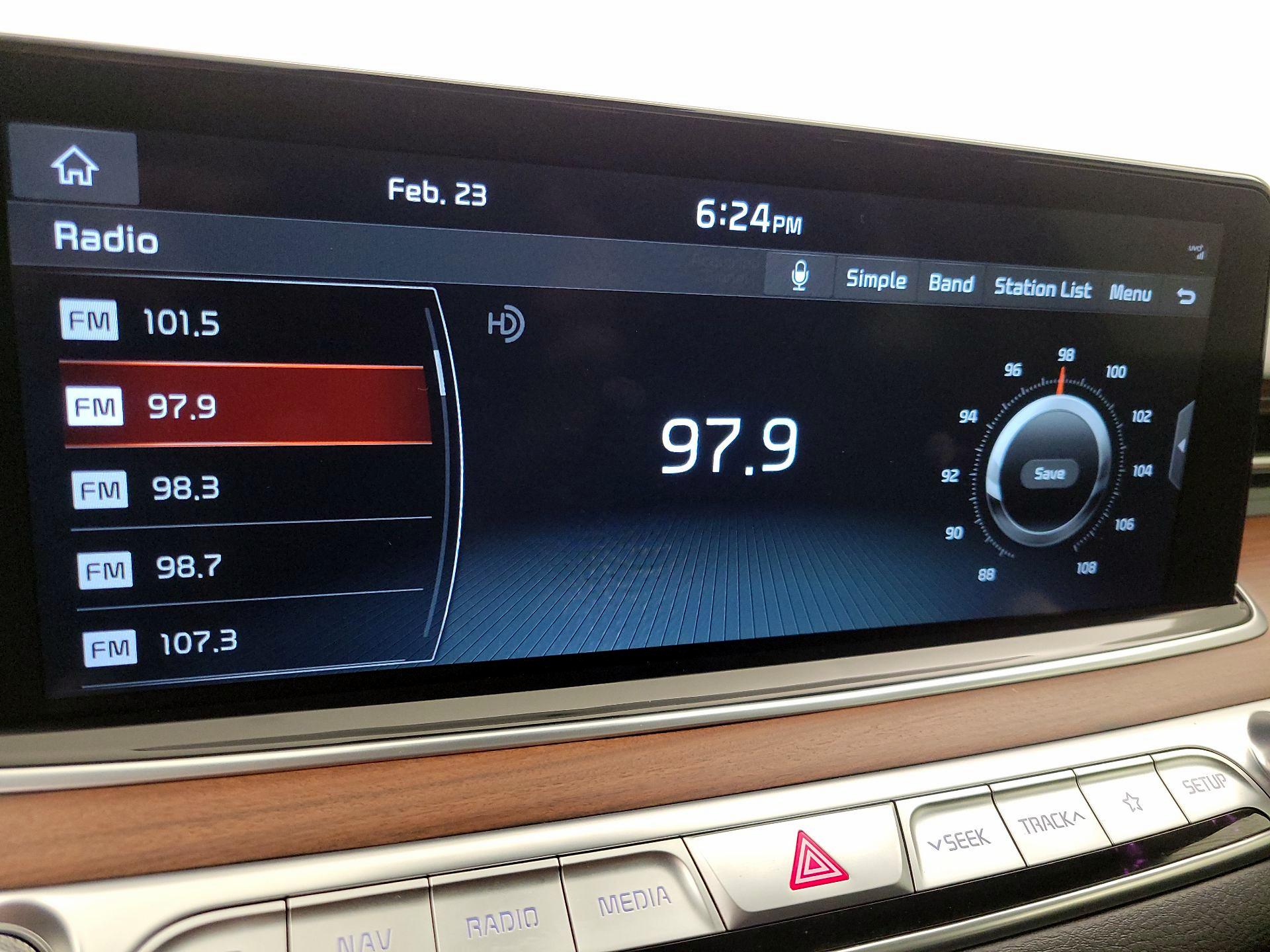 Thumbnail: 2020 Kia K900 - 16