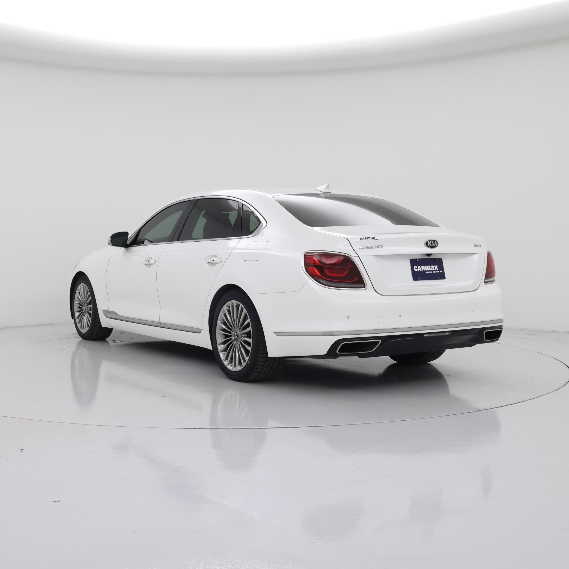 Thumbnail: 2020 Kia K900 - 2