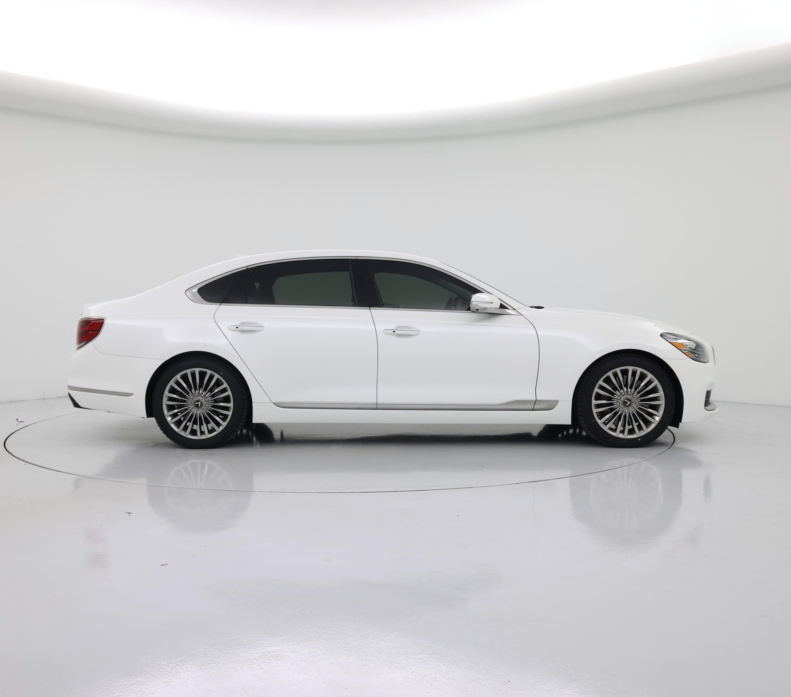 Thumbnail: 2020 Kia K900 - 7