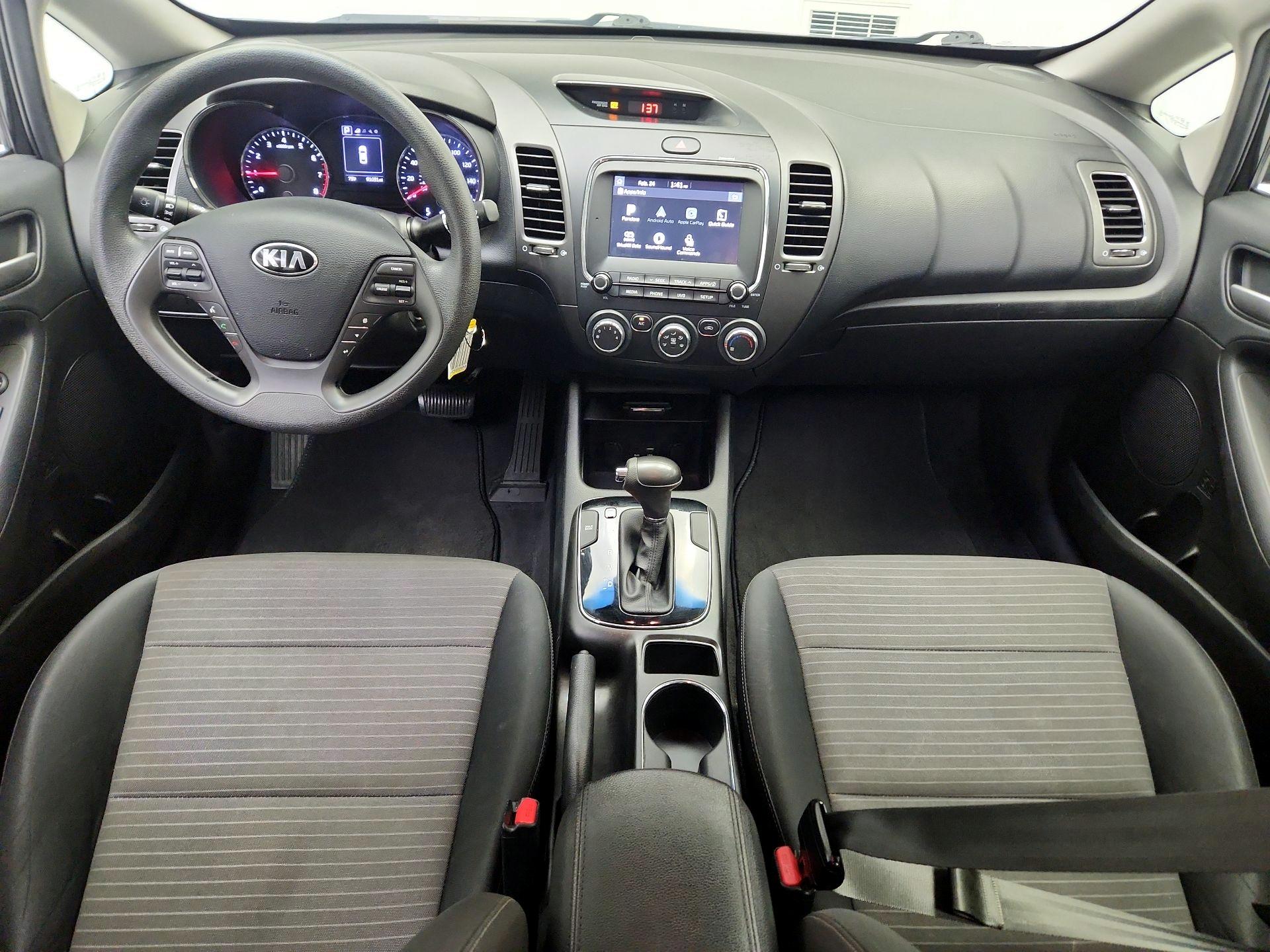 Thumbnail: 2018 Kia Forte - 9