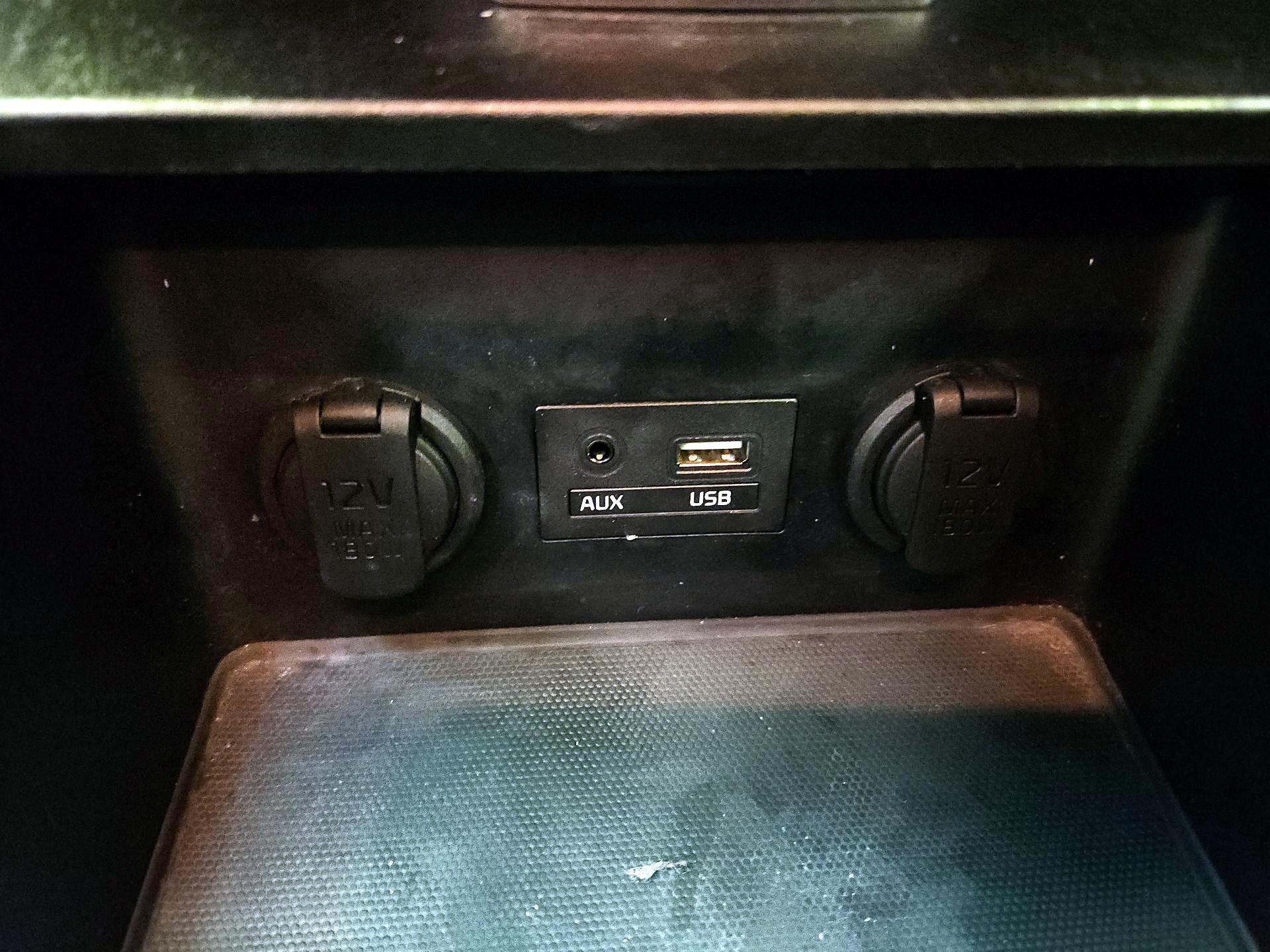 Thumbnail: 2018 Kia Forte - 18