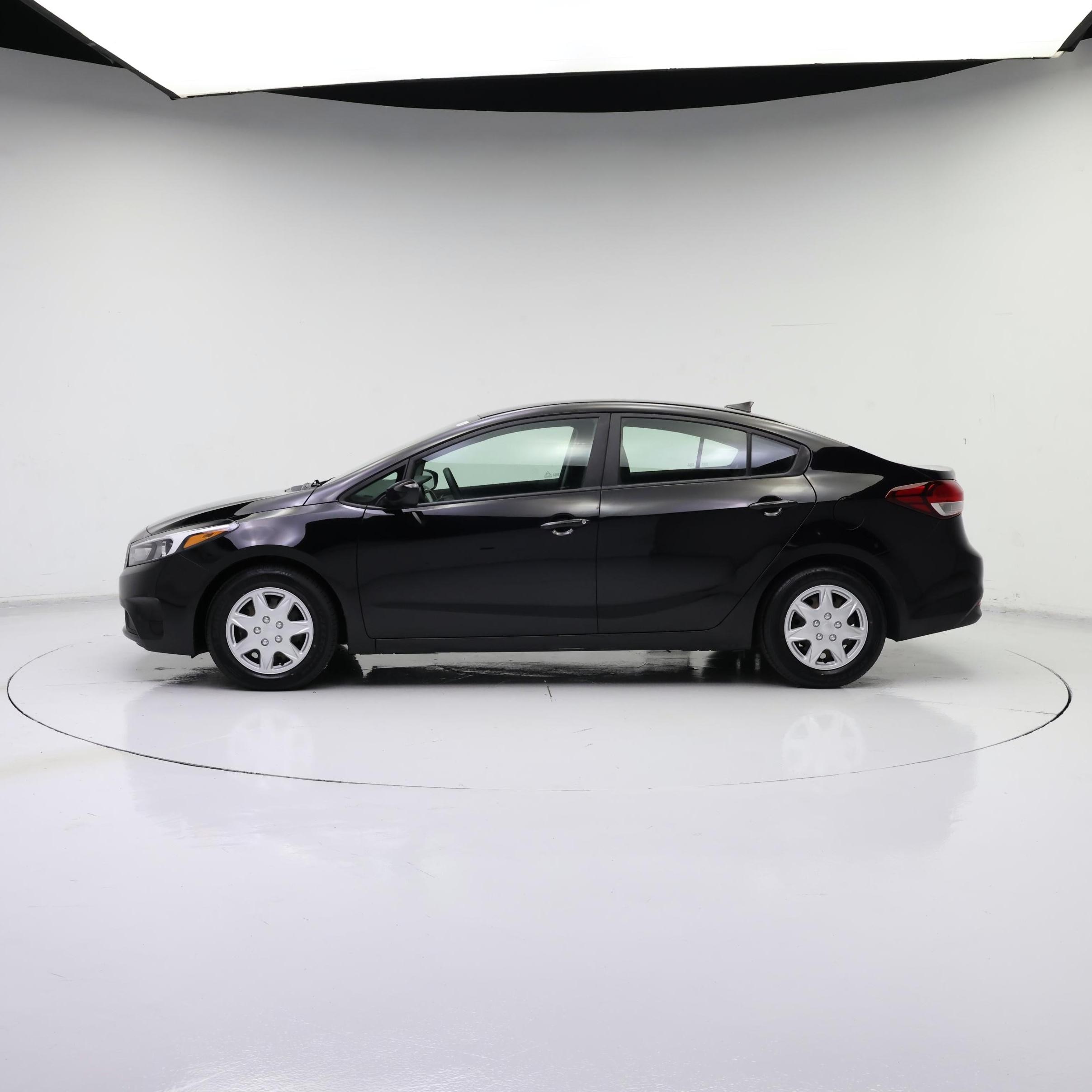 Thumbnail: 2018 Kia Forte - 3