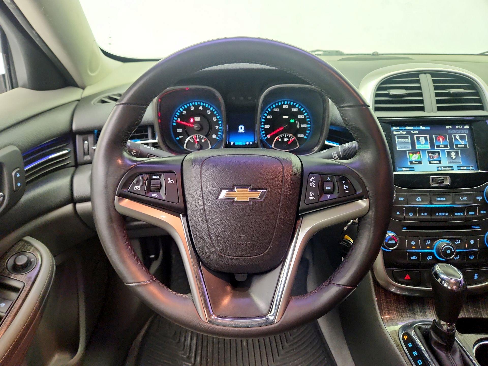 Thumbnail: 2014 Chevrolet Malibu - 10