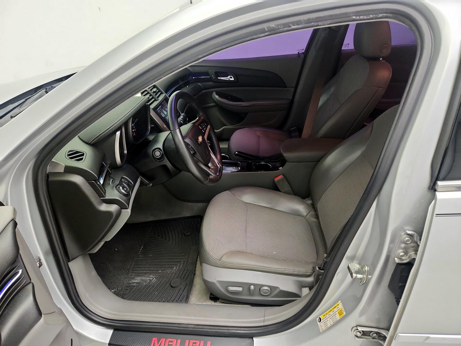 Thumbnail: 2014 Chevrolet Malibu - 11