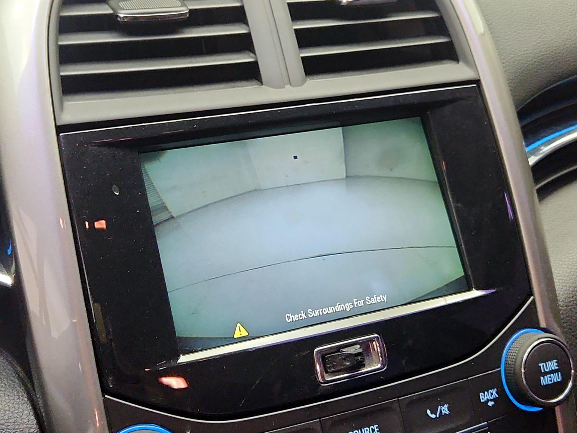 Thumbnail: 2014 Chevrolet Malibu - 14