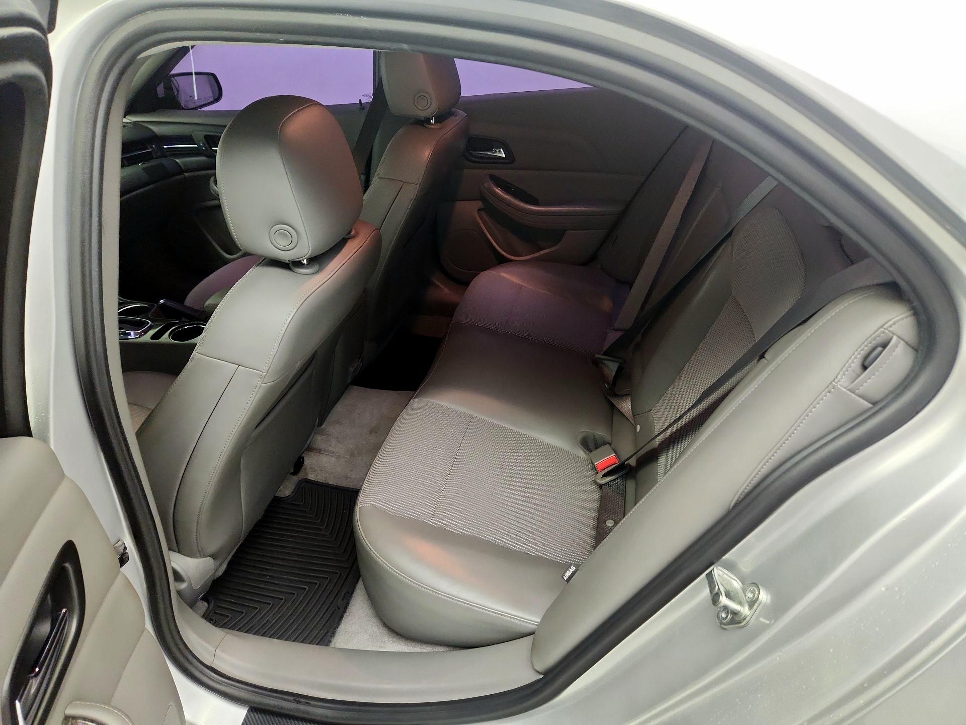 Thumbnail: 2014 Chevrolet Malibu - 19