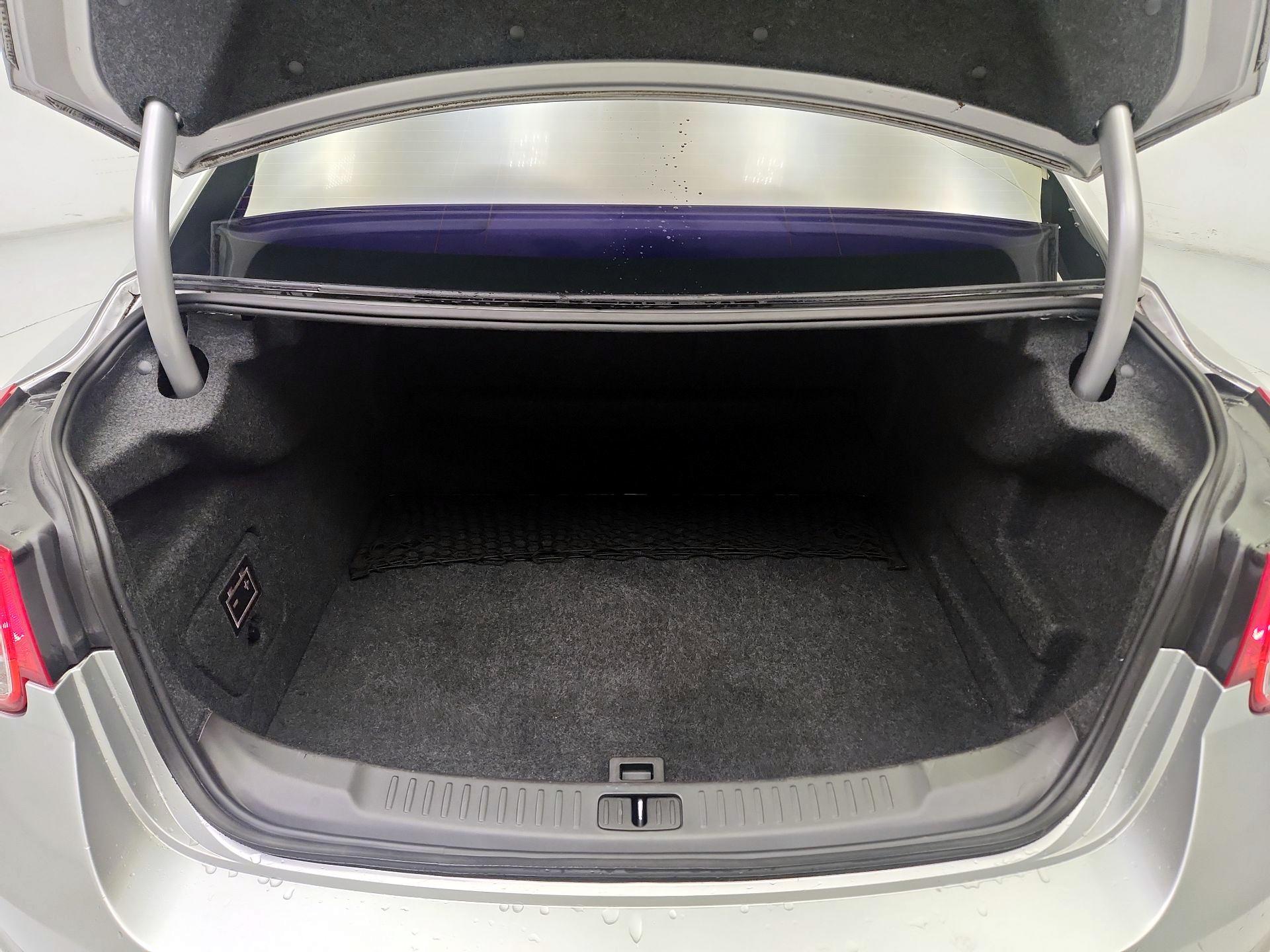 Thumbnail: 2014 Chevrolet Malibu - 20