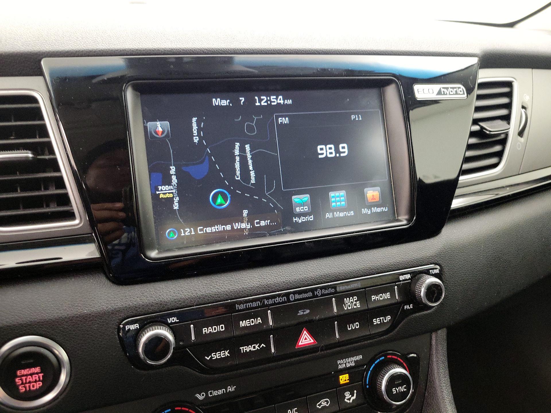 Thumbnail: 2017 Kia Niro - 14